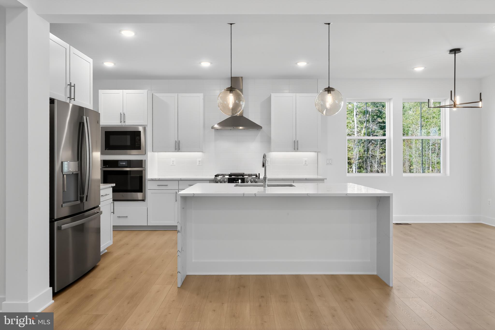 169 NORTH RIDGEBROOK DRIVE