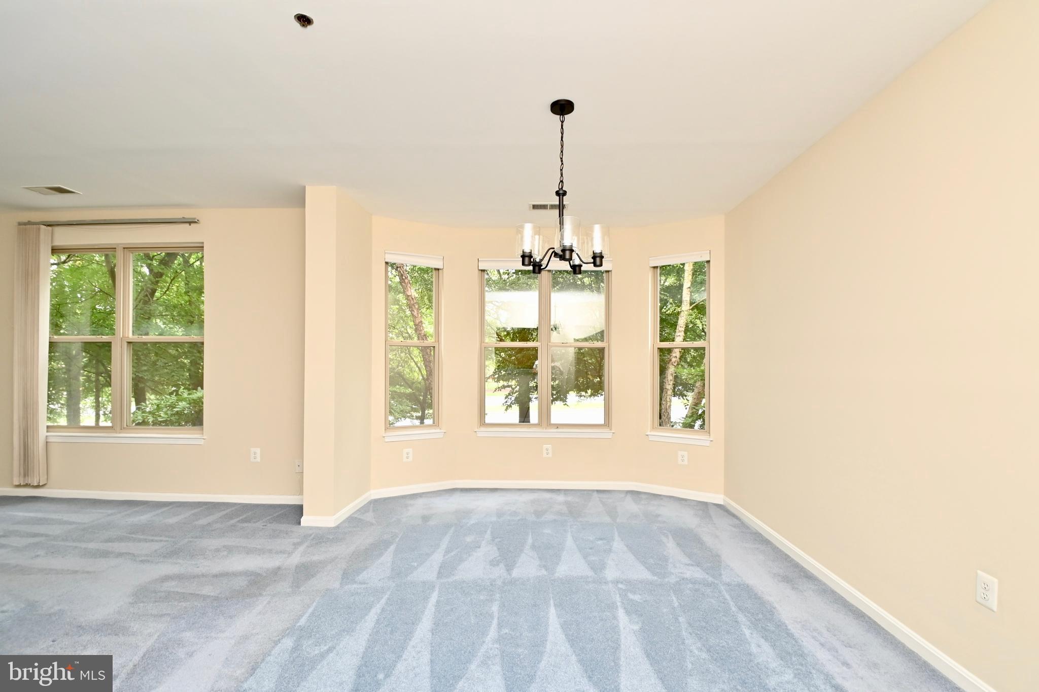 STRATFORD - Residential Lease