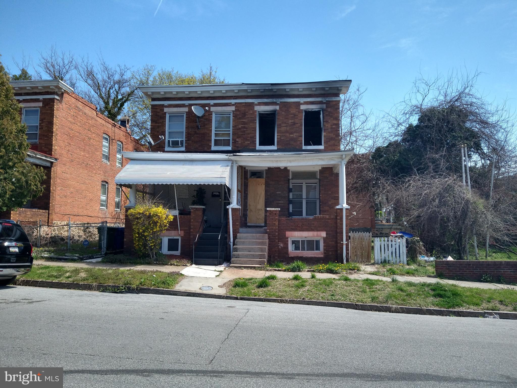 POST AUCTION: MAKE AN OFFER! Deposit: $7,500. Introducing a 2-story semi-detached porch-front townhouse located in the Rosemont area. The property is in close proximity to several destinations, such as Walbrook Junction Shopping Center, Gwynns Falls Park—a sizable green space with walking trails and recreational facilities, Leon Day Park, Coppin State University, and Mondawmin Mall—a retail center featuring a variety of stores and dining options. For transportation, the property provides access to the major traffic artery W North Ave, connecting residents to other parts of the city. The property is believed to be vacant.