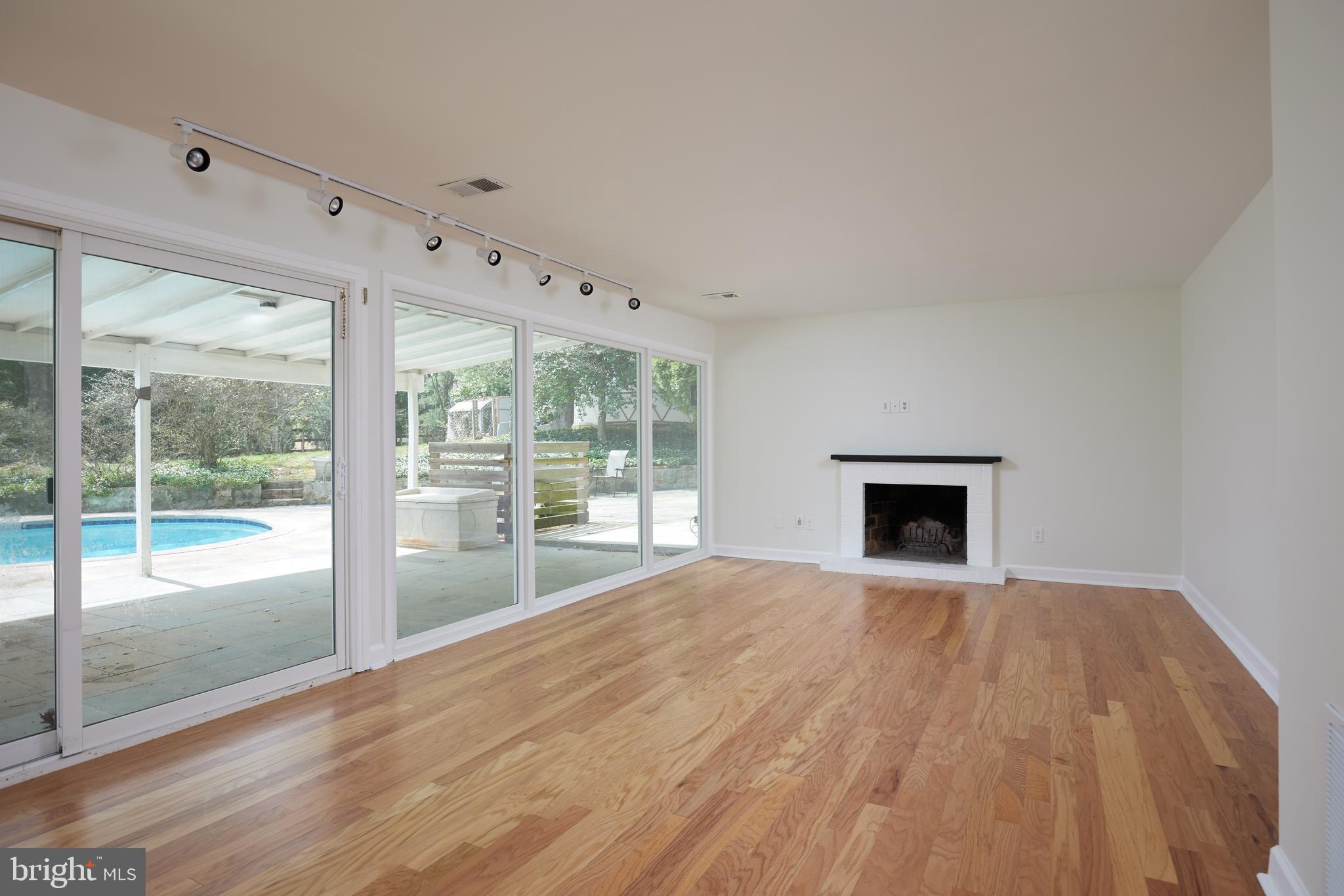 GLEN PARK - Residential