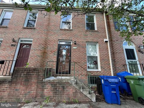 802 W BARRE STREET BALTIMORE MD 21230