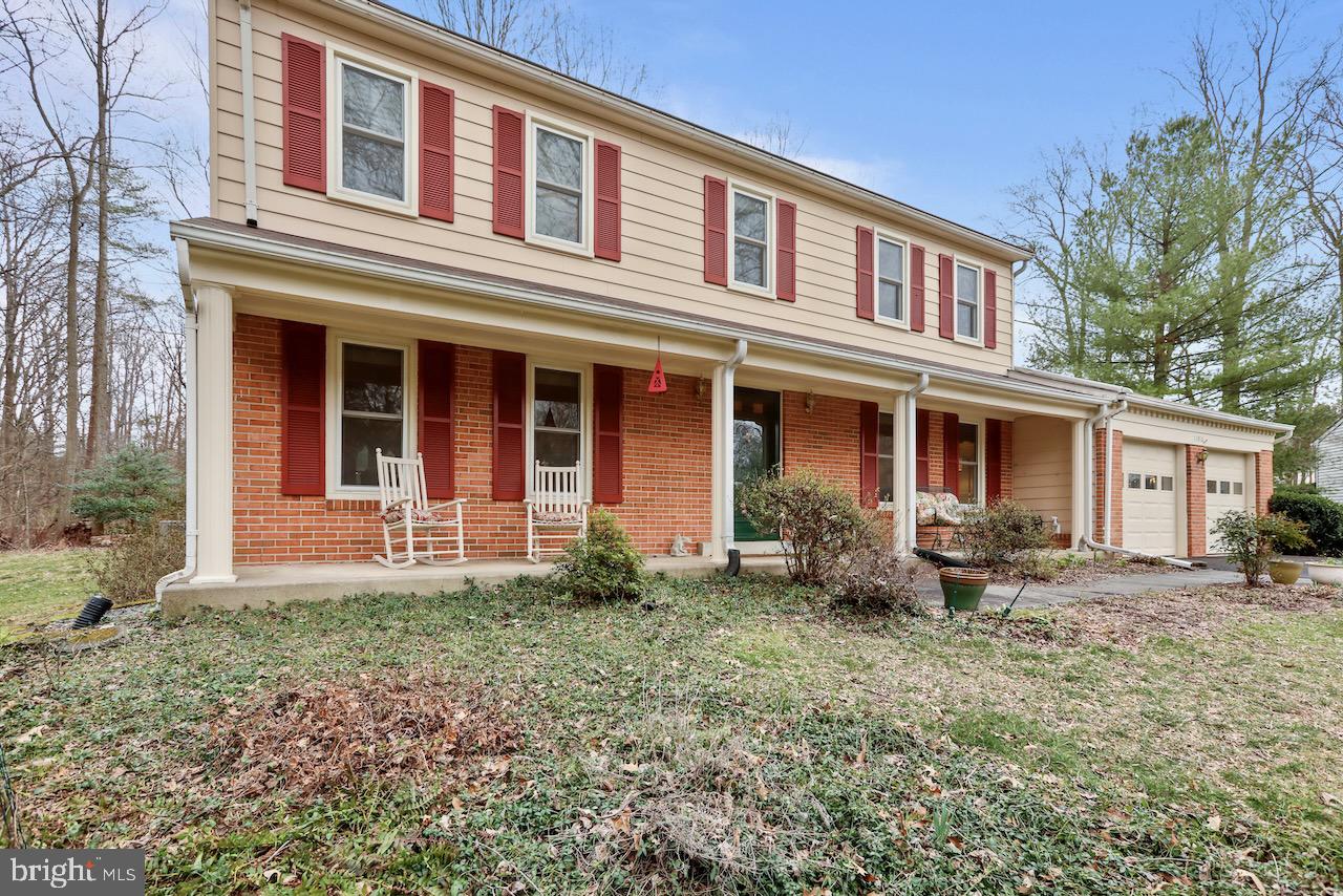 HOLLY KNOLL - Residential