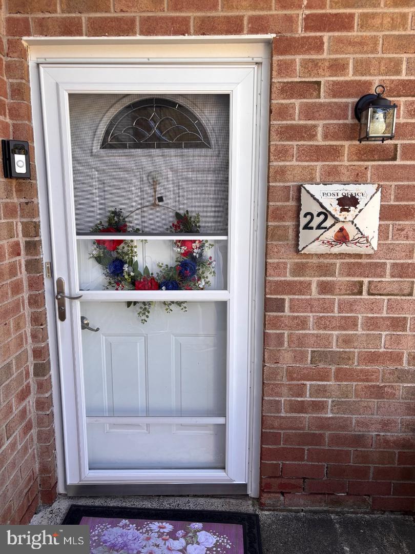 22 HOLLYBROOKE DRIVE
