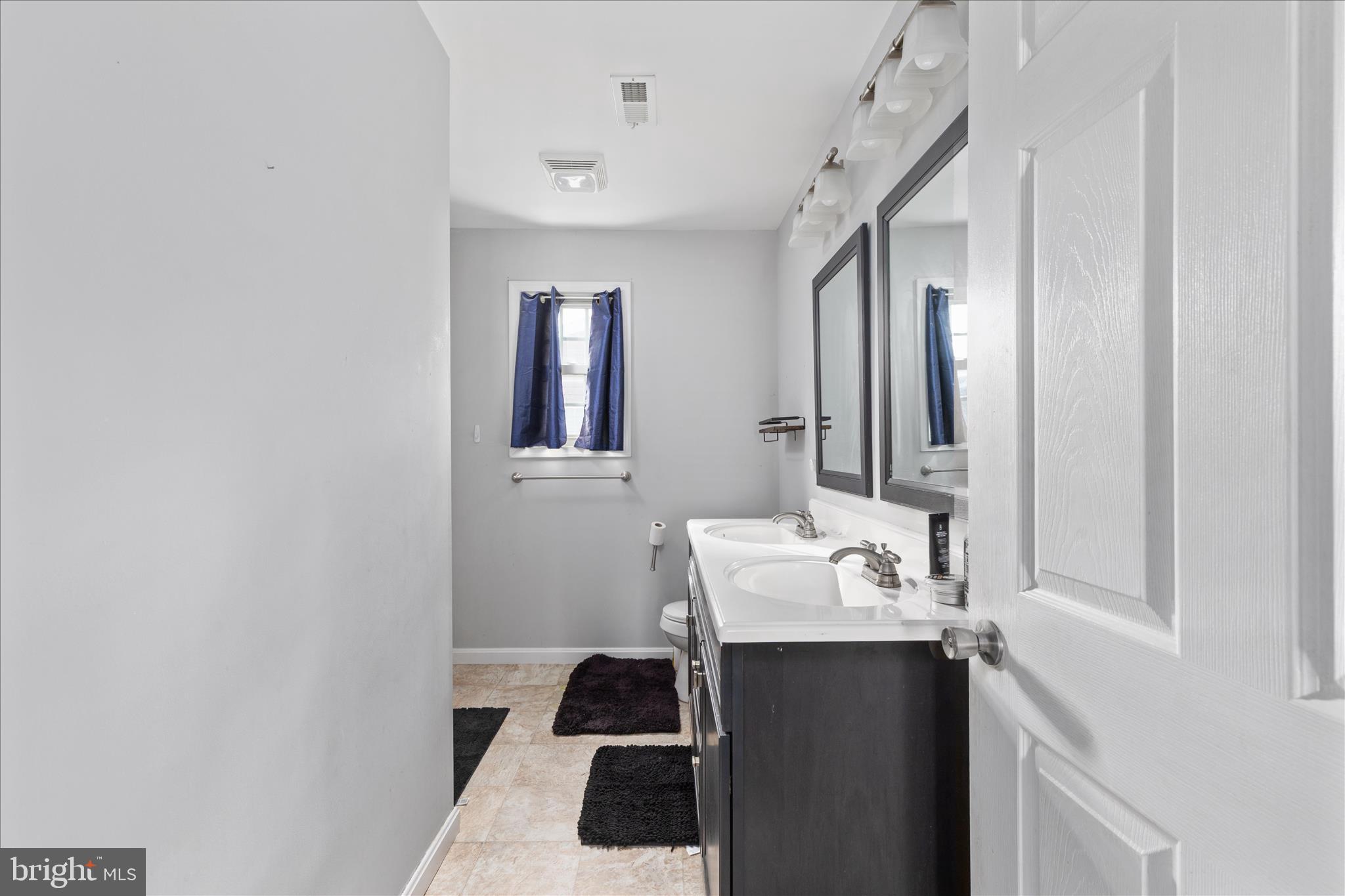 DAVIS STRASBURG - Residential