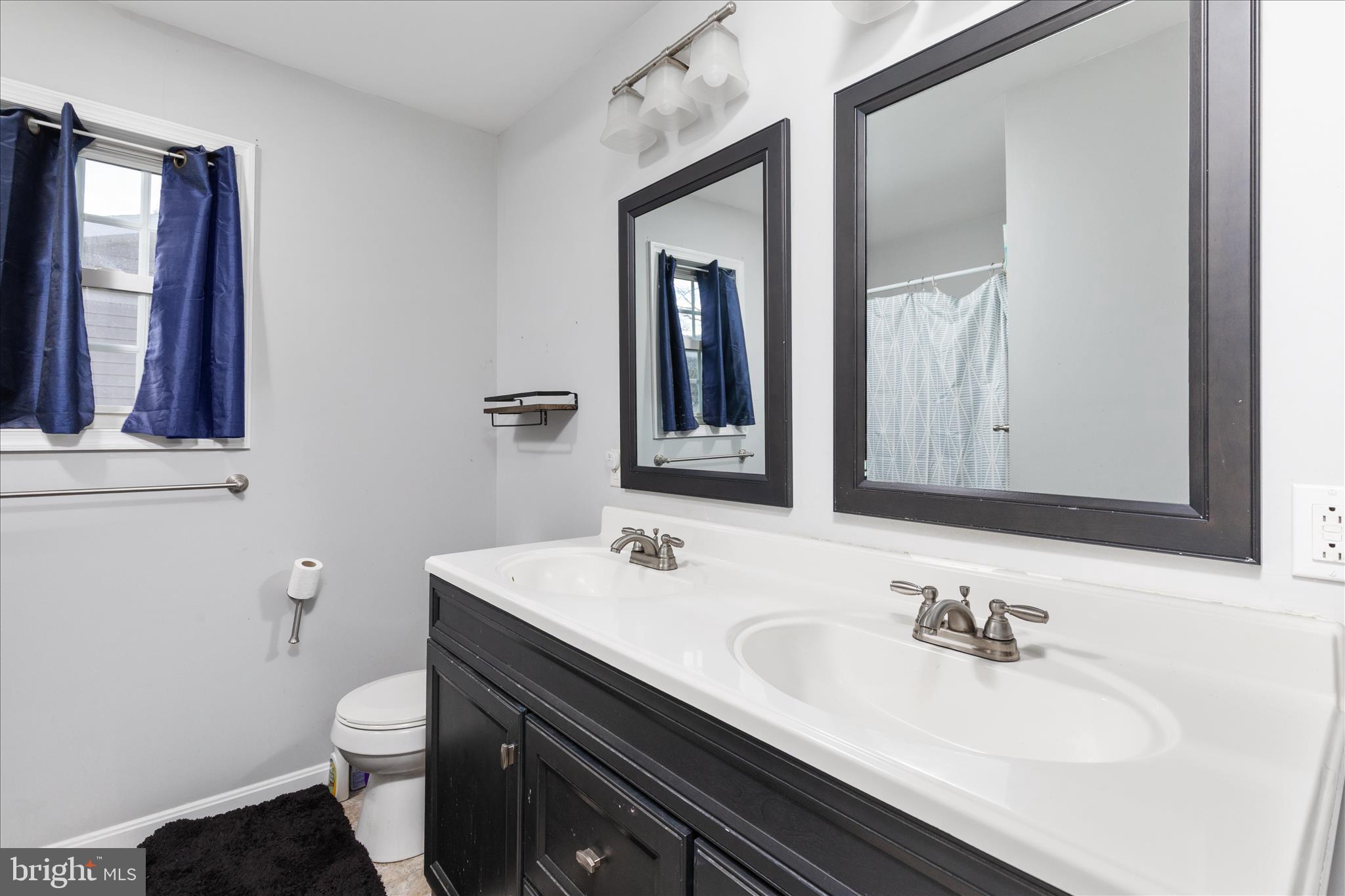 DAVIS STRASBURG - Residential