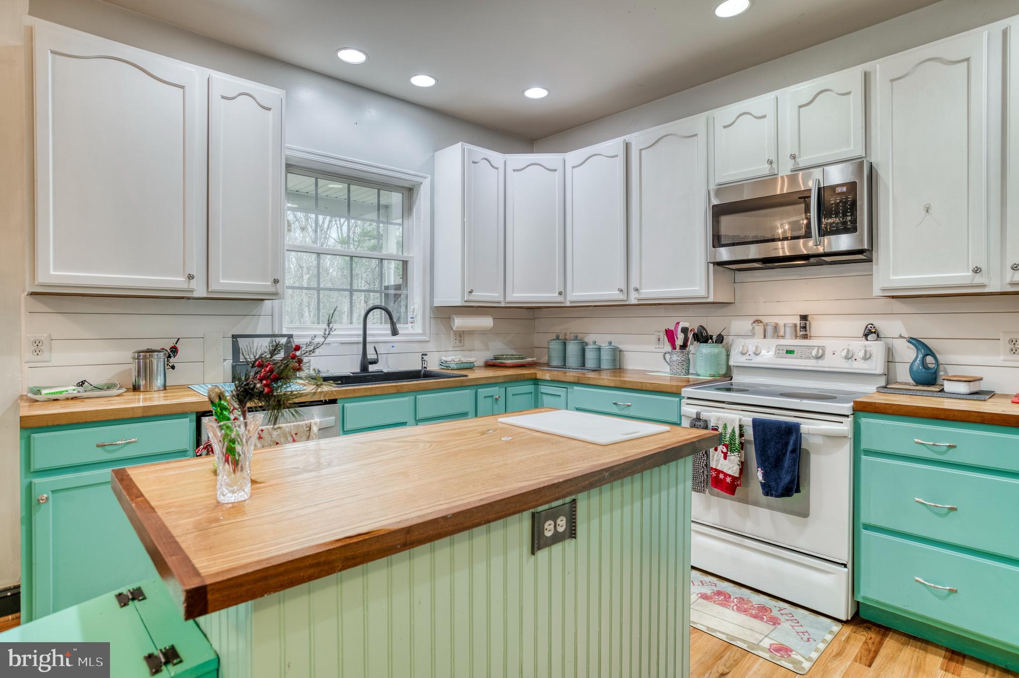 CHESTERFIELD ESTATES - Residential