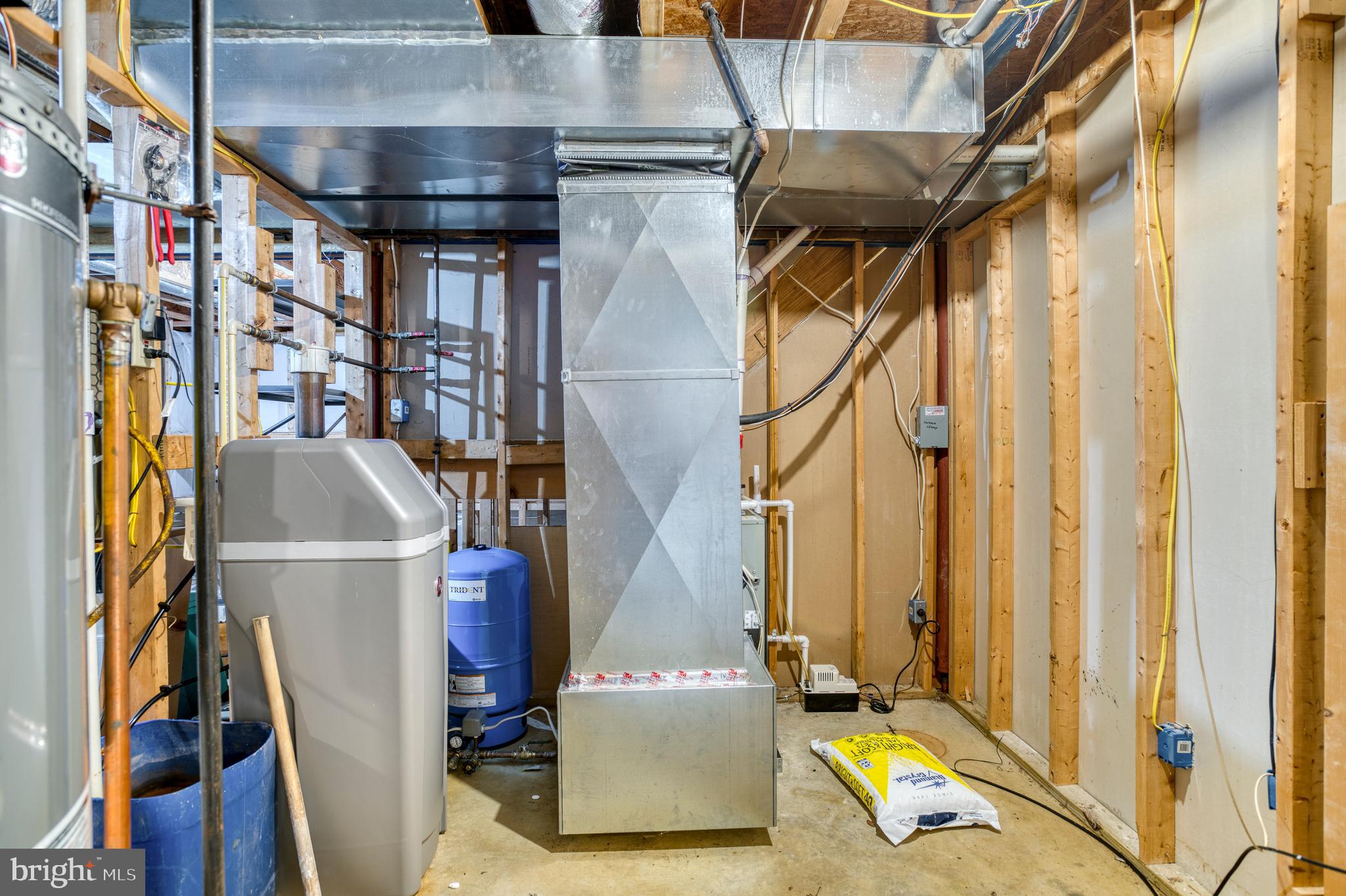 CHESTERFIELD ESTATES - Residential