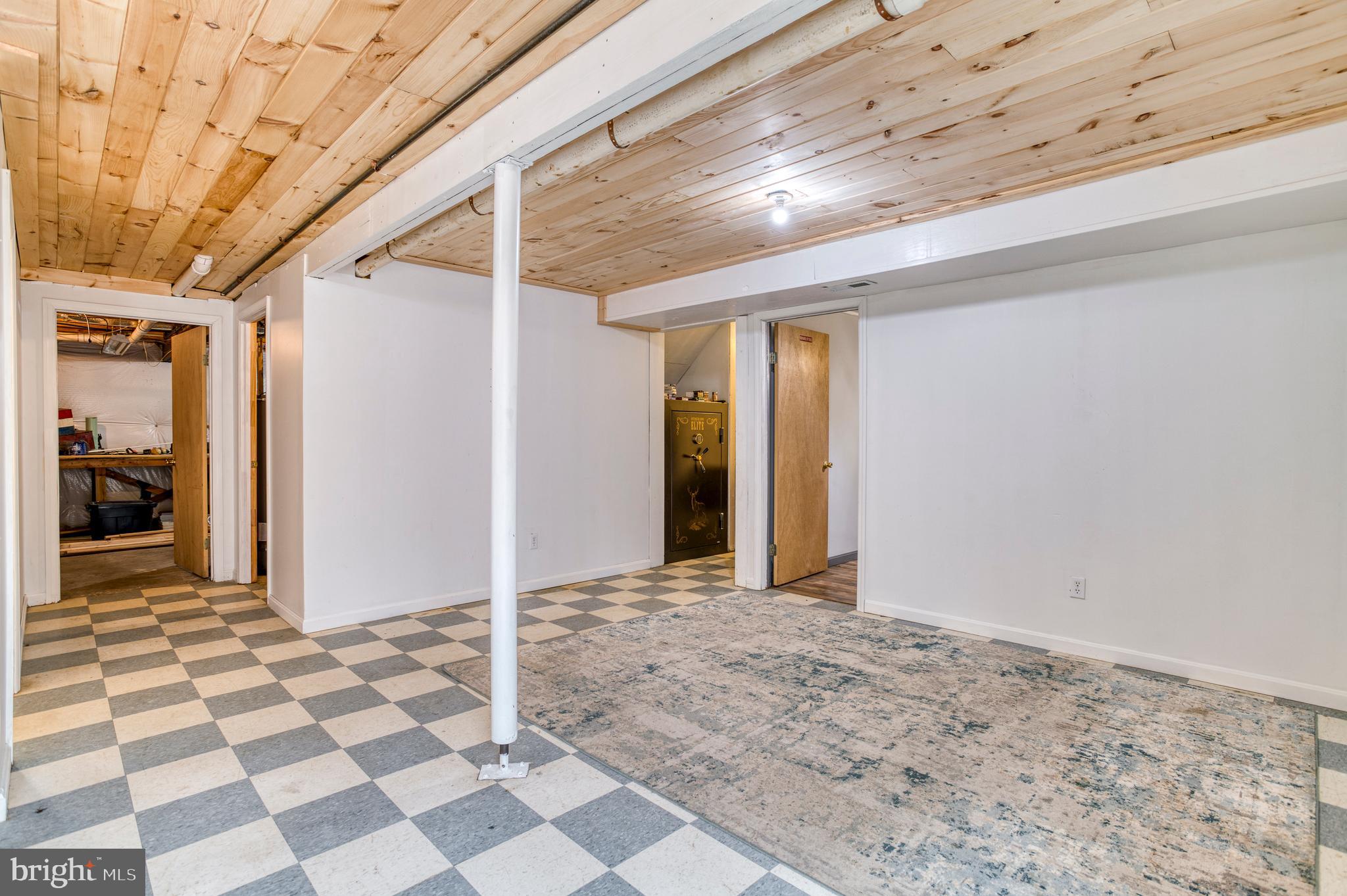 CHESTERFIELD ESTATES - Residential