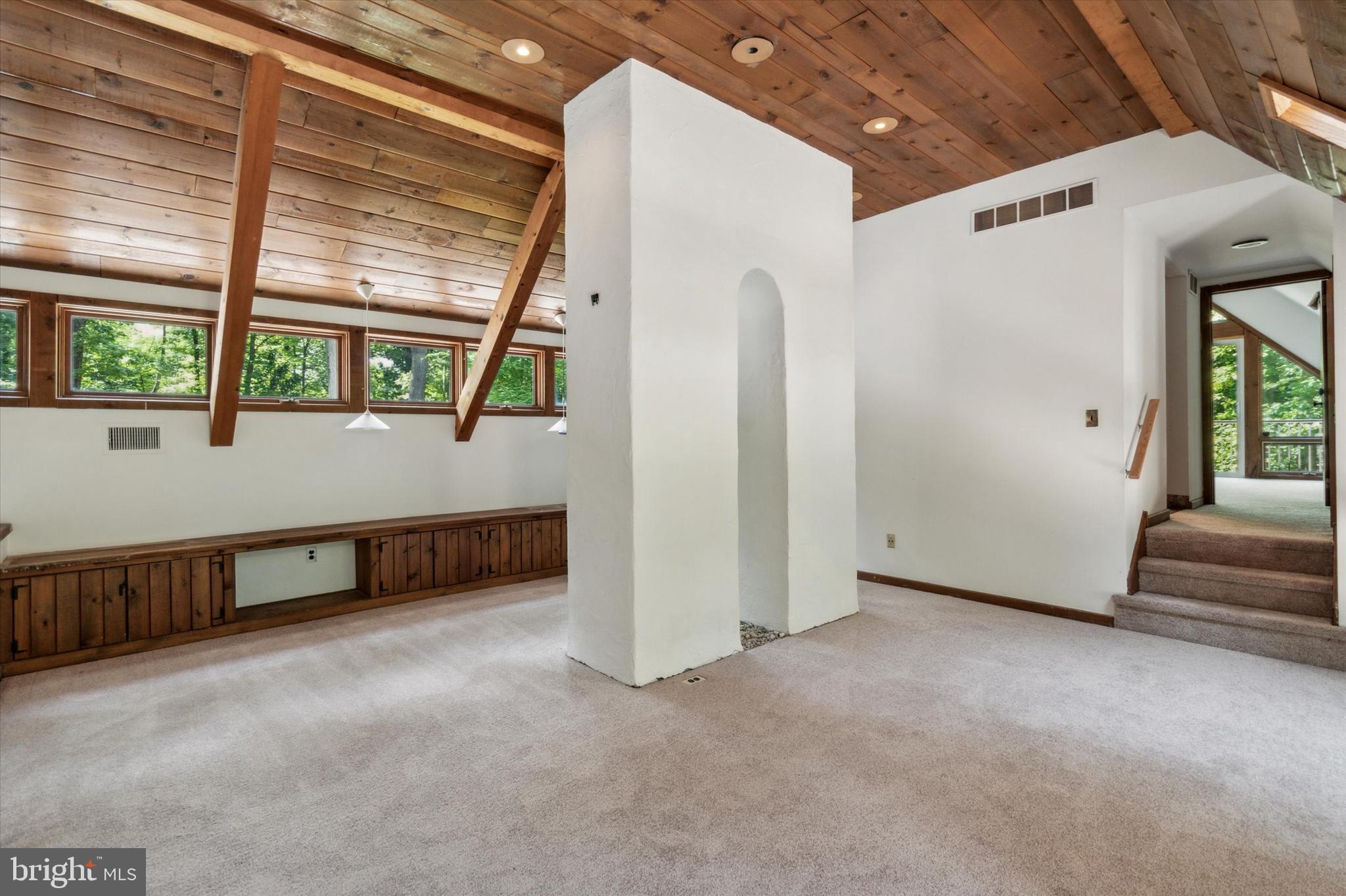 VALLEY FORGE MTN - Residential