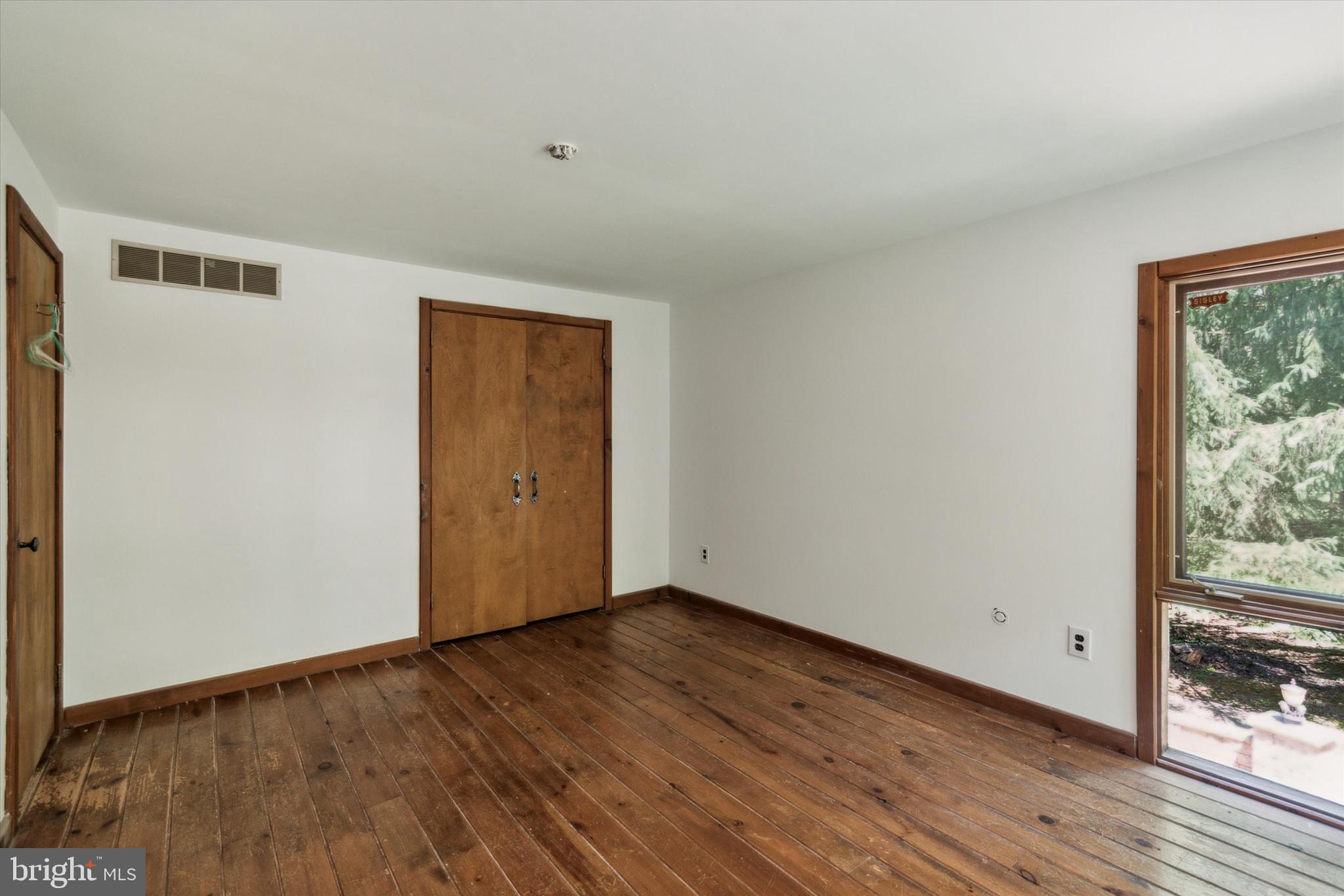 VALLEY FORGE MTN - Residential