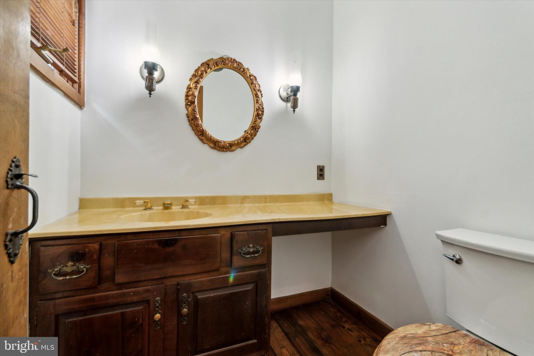 VALLEY FORGE MTN - Residential