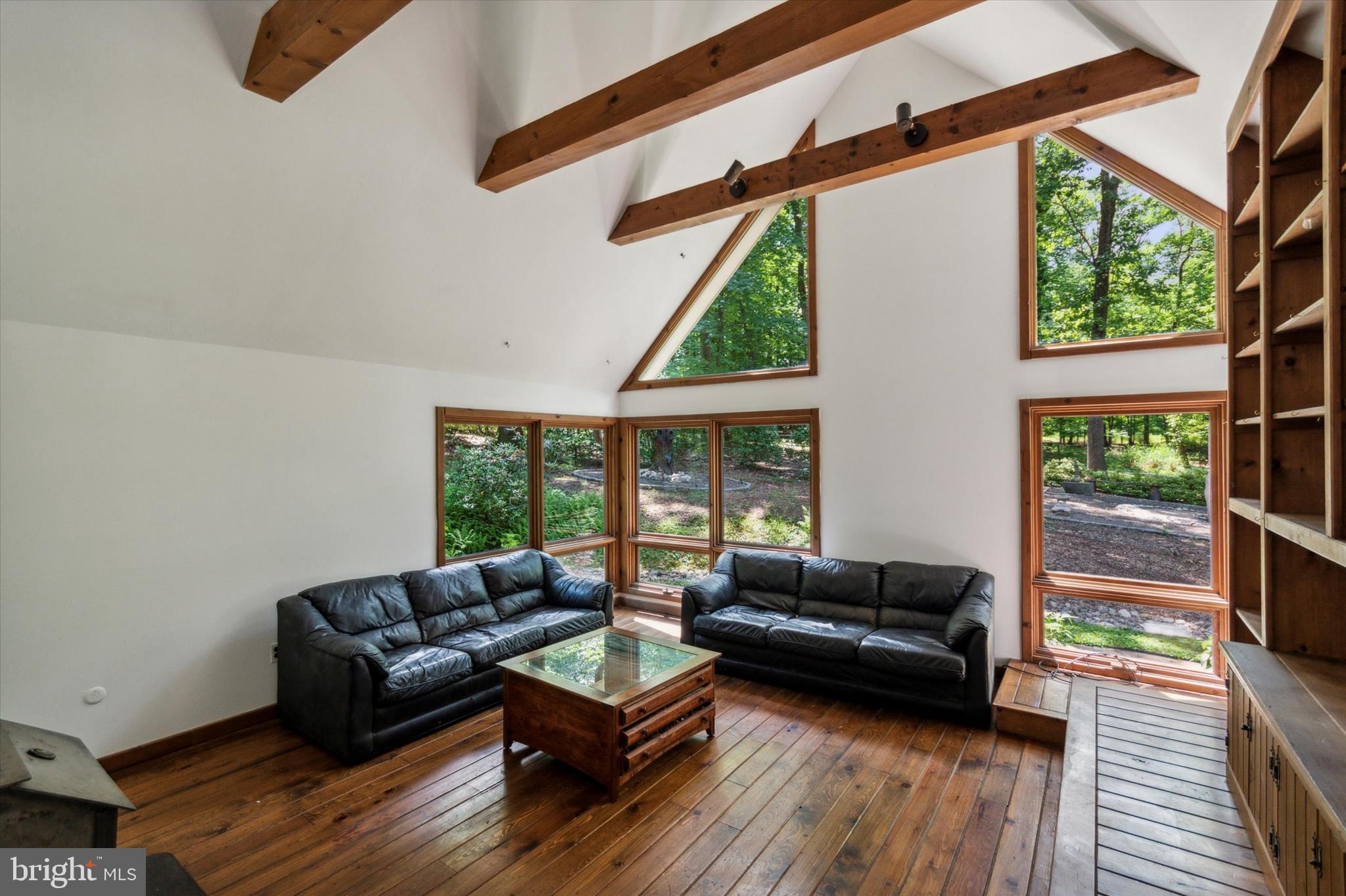 VALLEY FORGE MTN - Residential