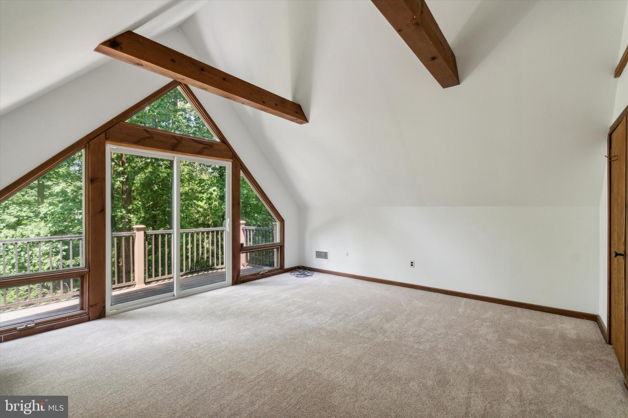 VALLEY FORGE MTN - Residential