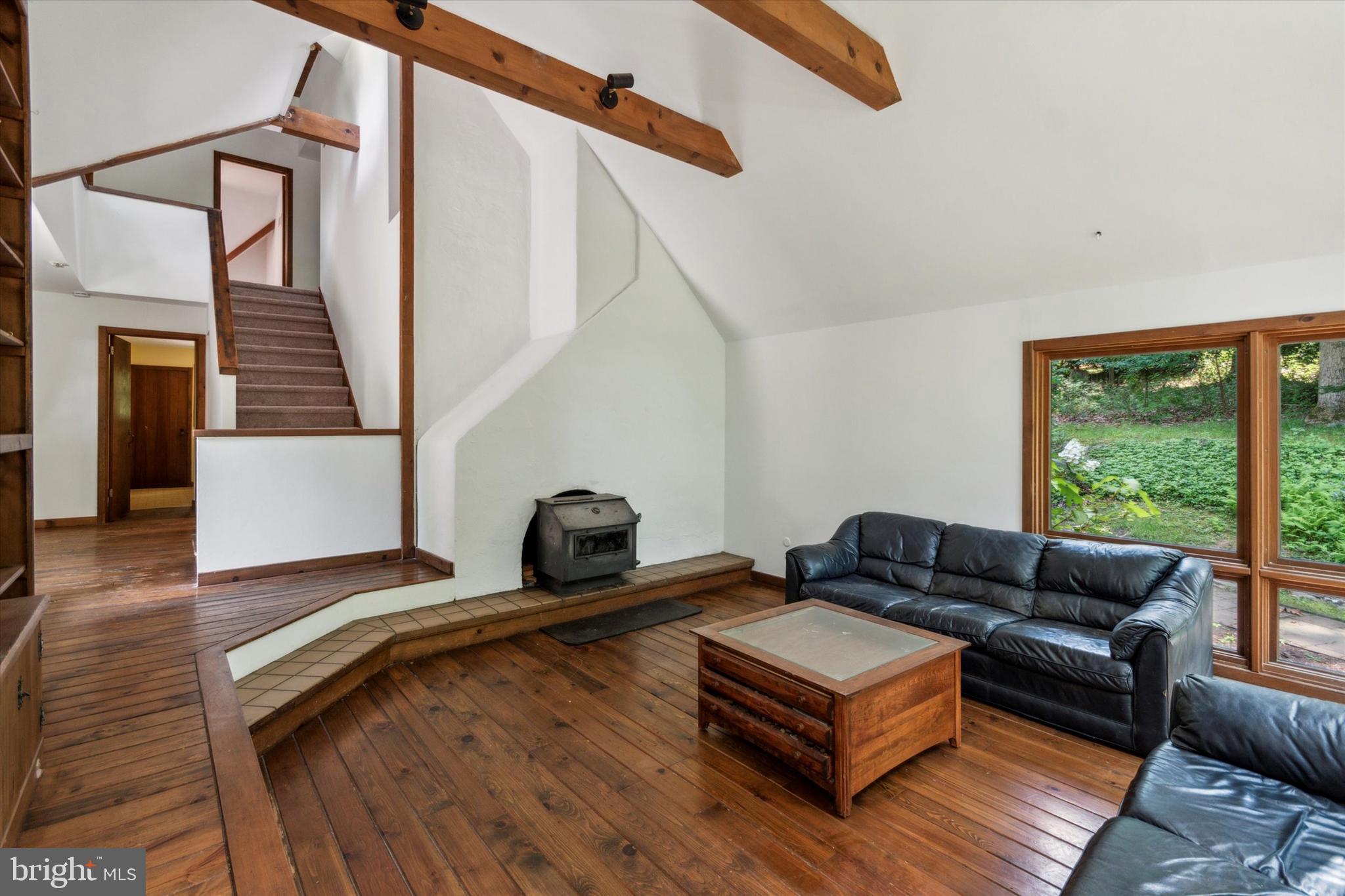 VALLEY FORGE MTN - Residential