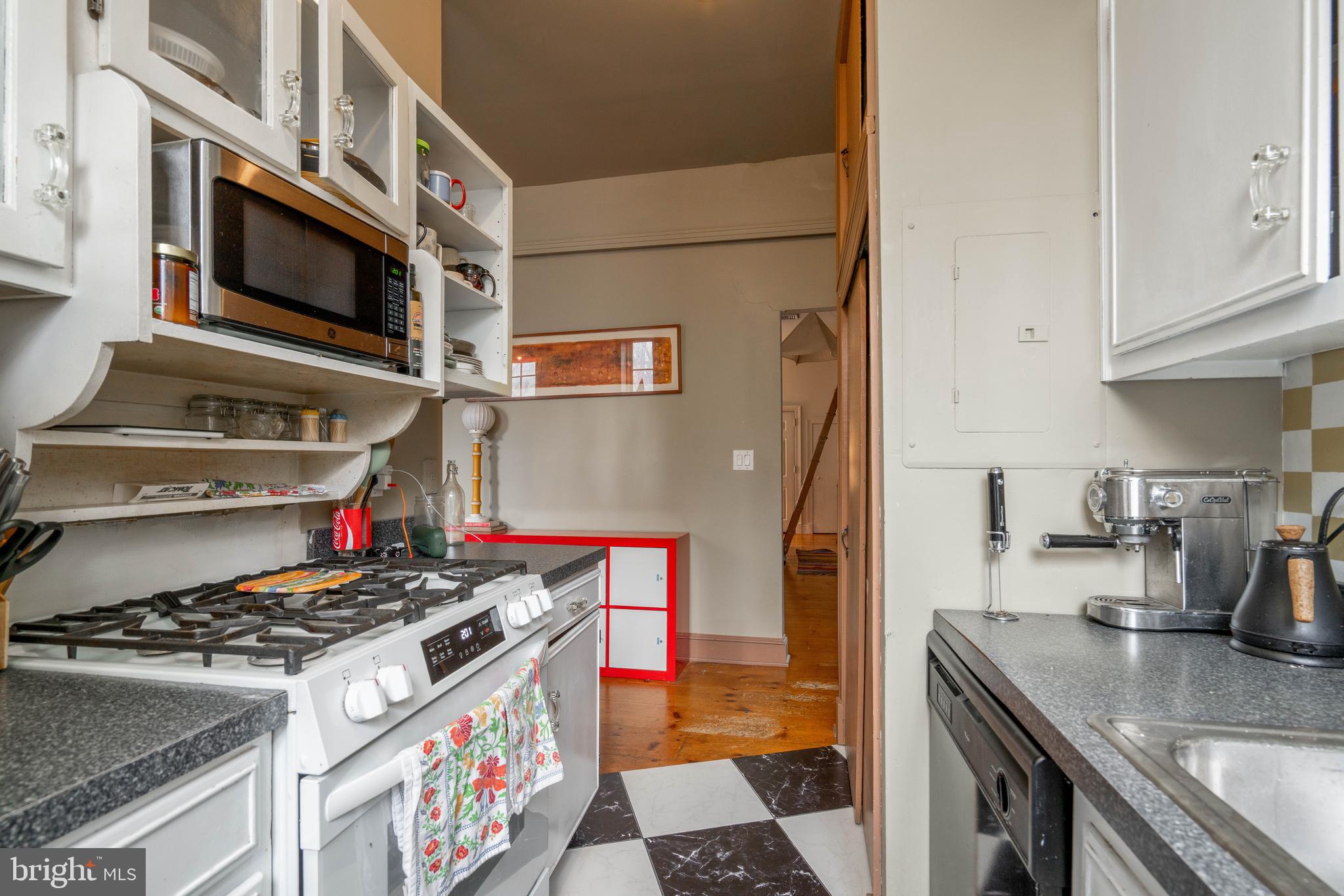 OLD CITY - Residential Income