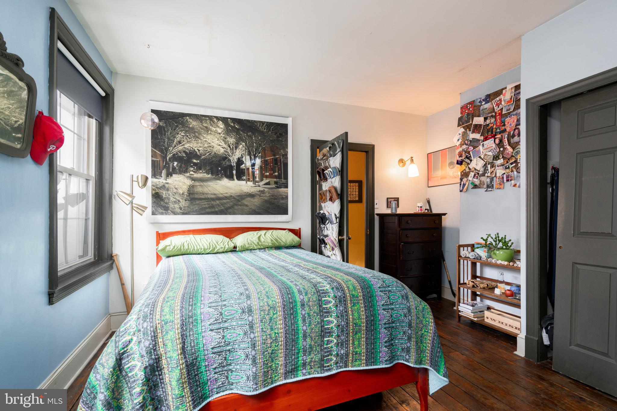 OLD CITY - Residential Income