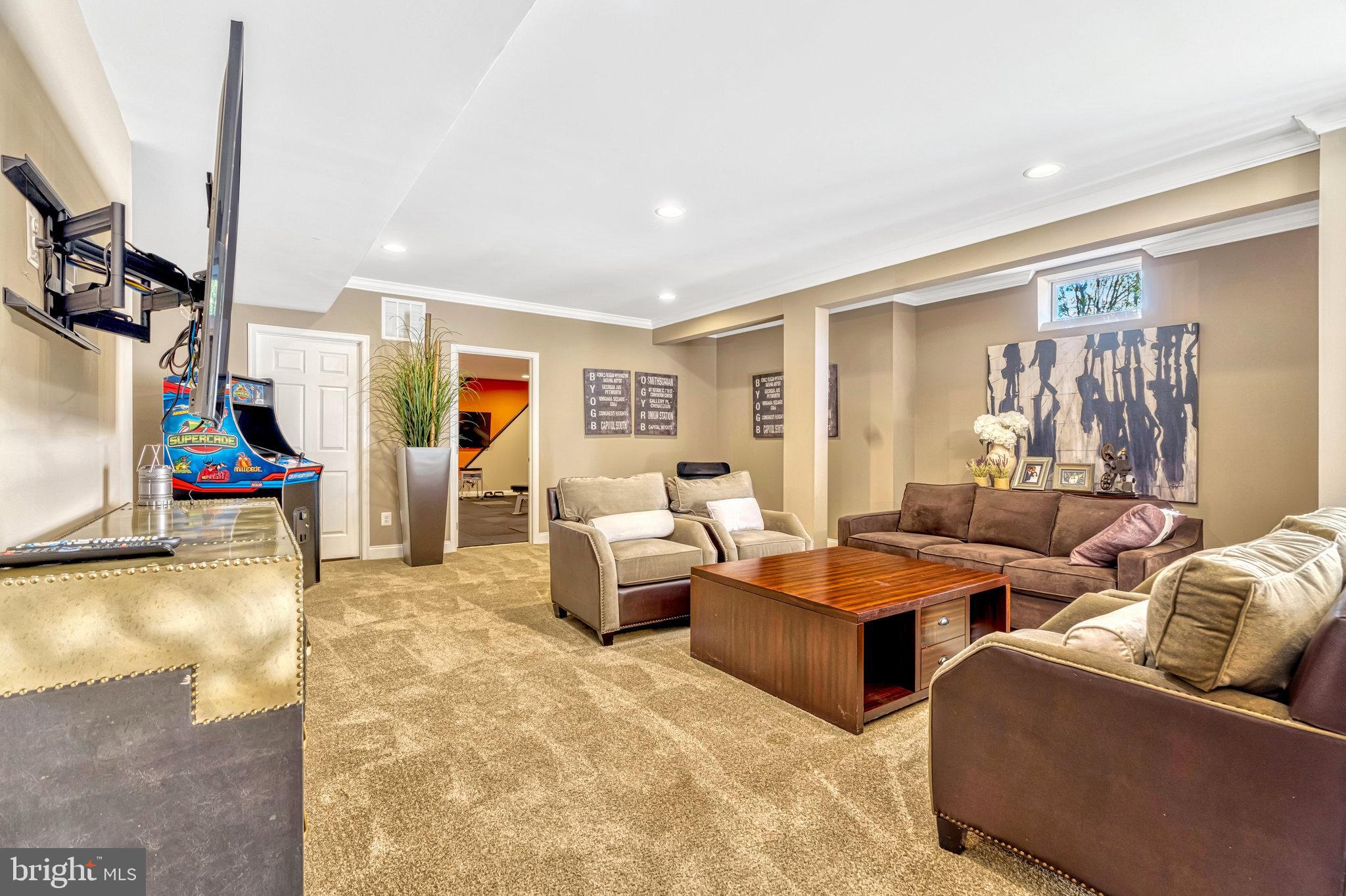 LENAH MILL - THE EXECUTIVES - Residential