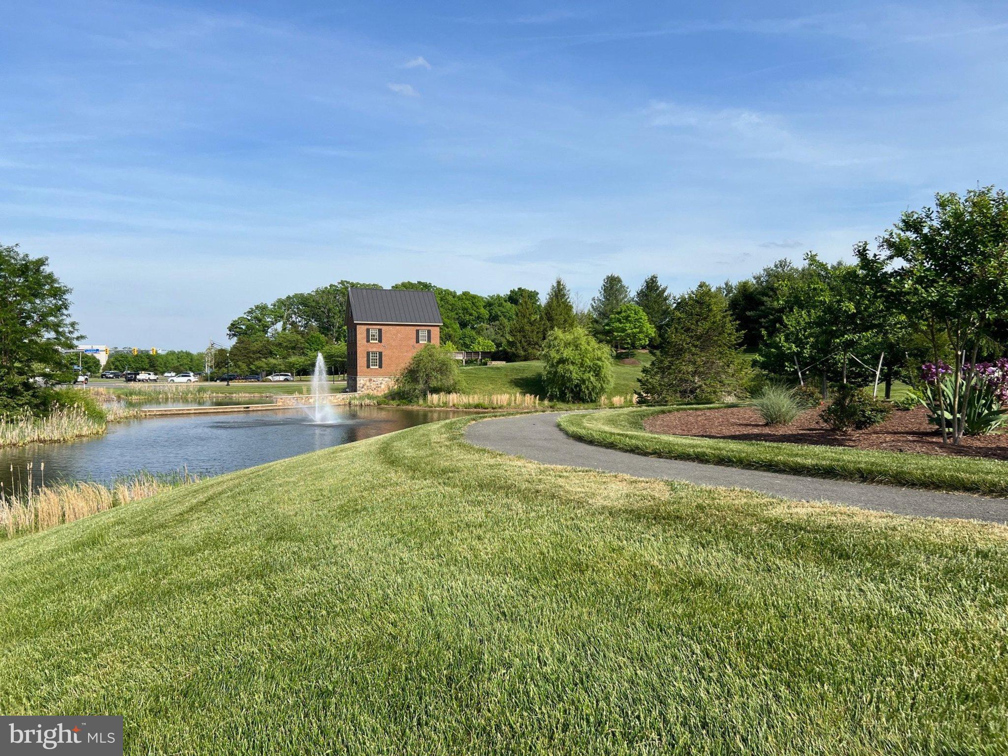 LENAH MILL - THE EXECUTIVES - Residential