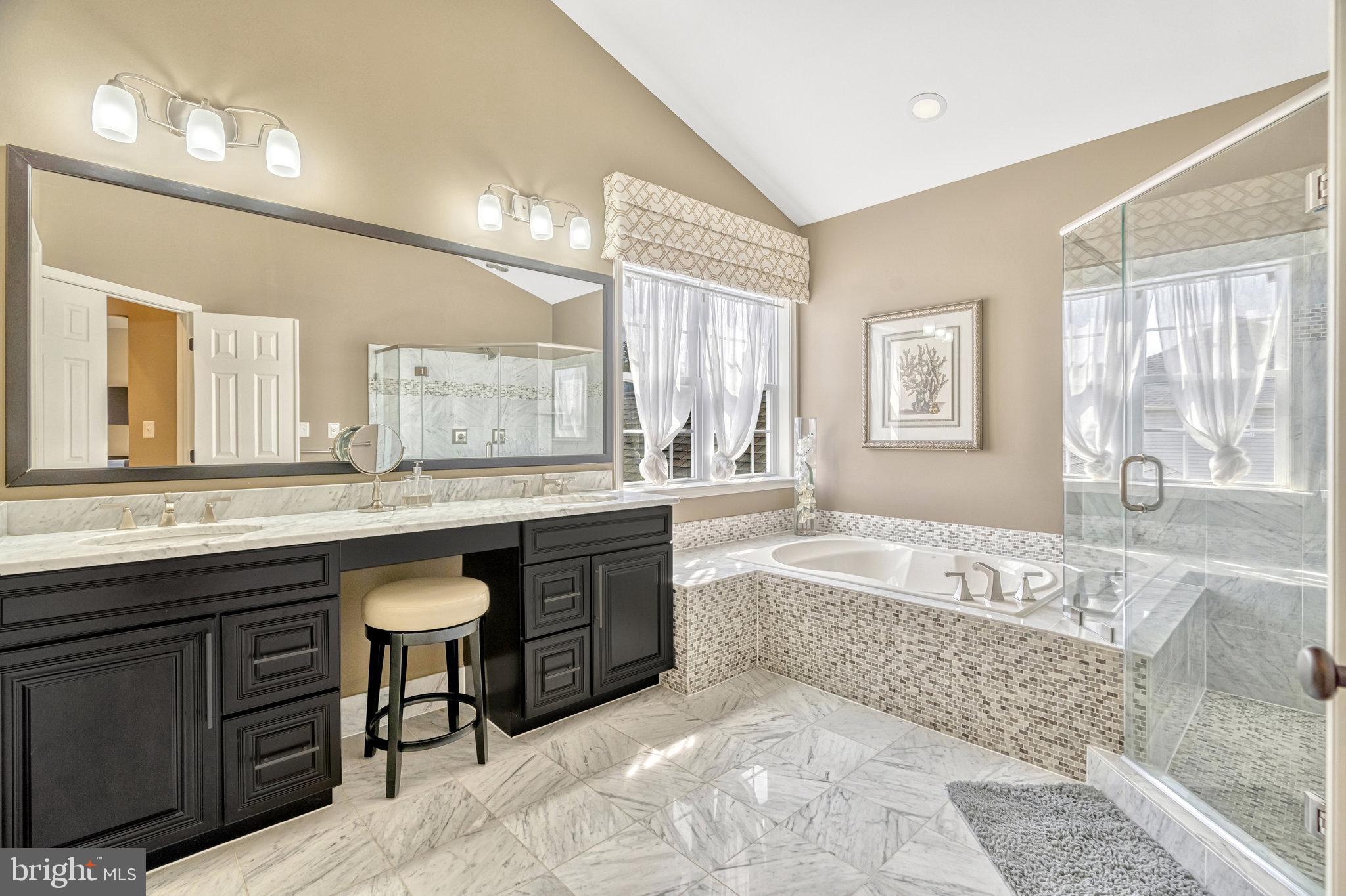 LENAH MILL - THE EXECUTIVES - Residential