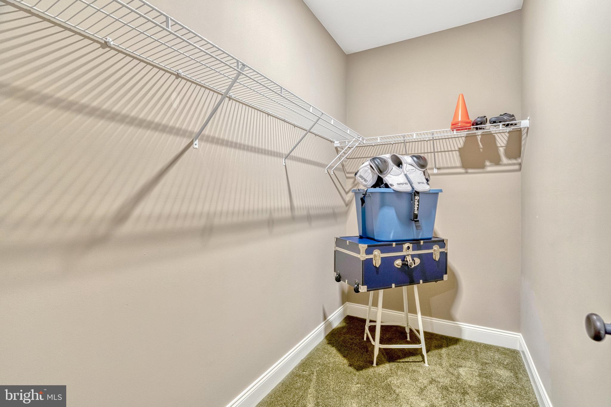 LENAH MILL - THE EXECUTIVES - Residential