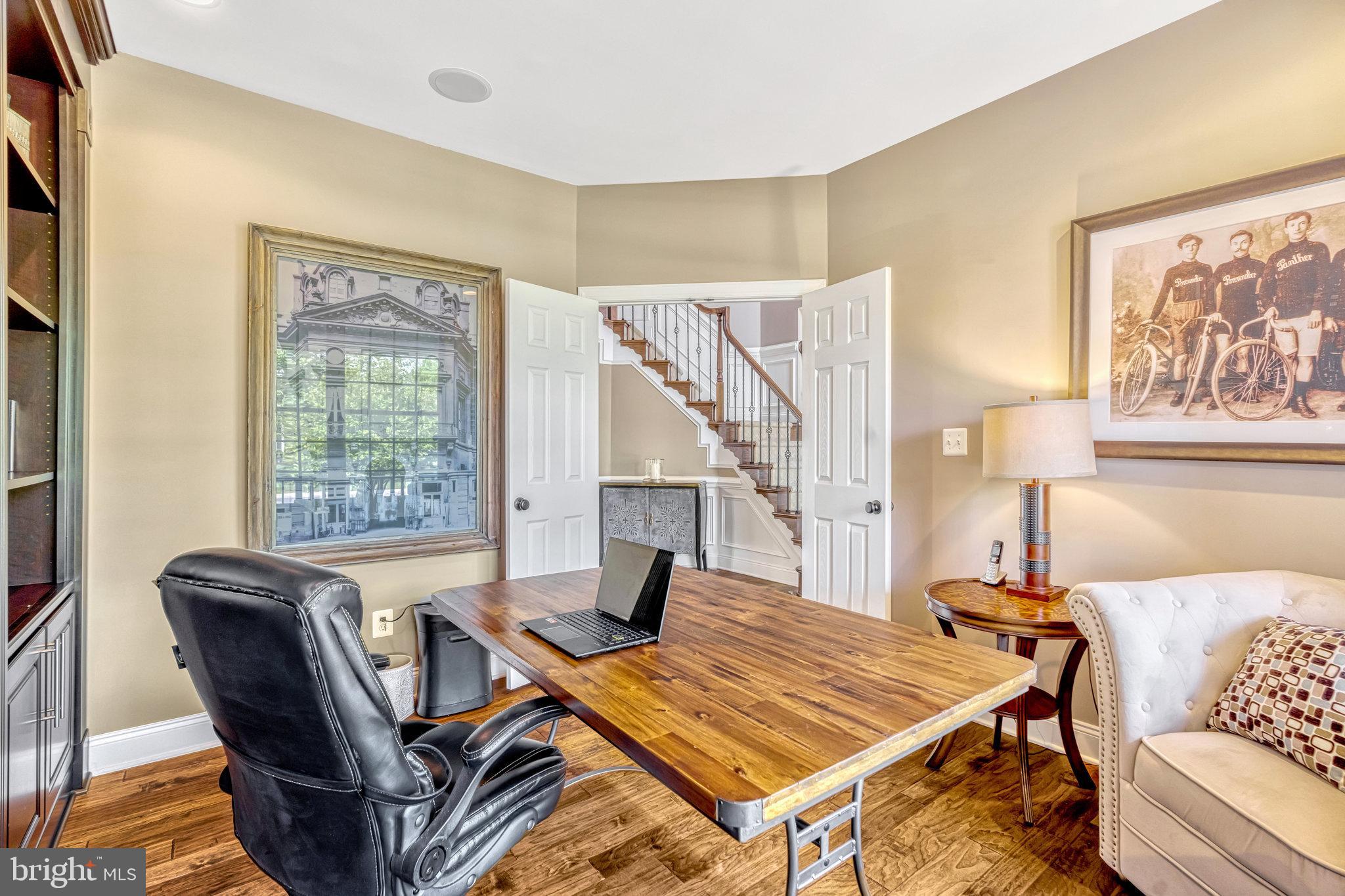 LENAH MILL - THE EXECUTIVES - Residential