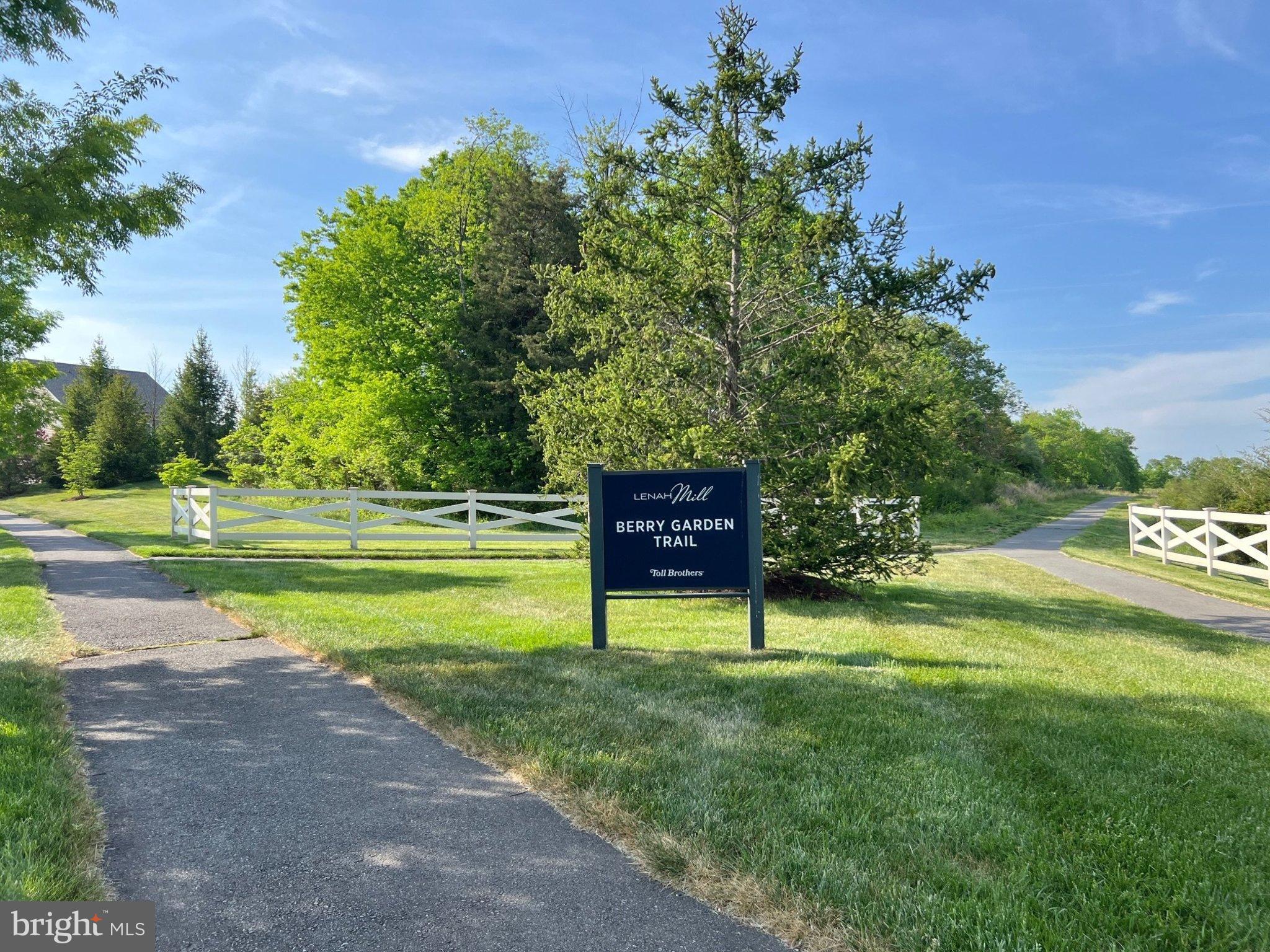 LENAH MILL - THE EXECUTIVES - Residential