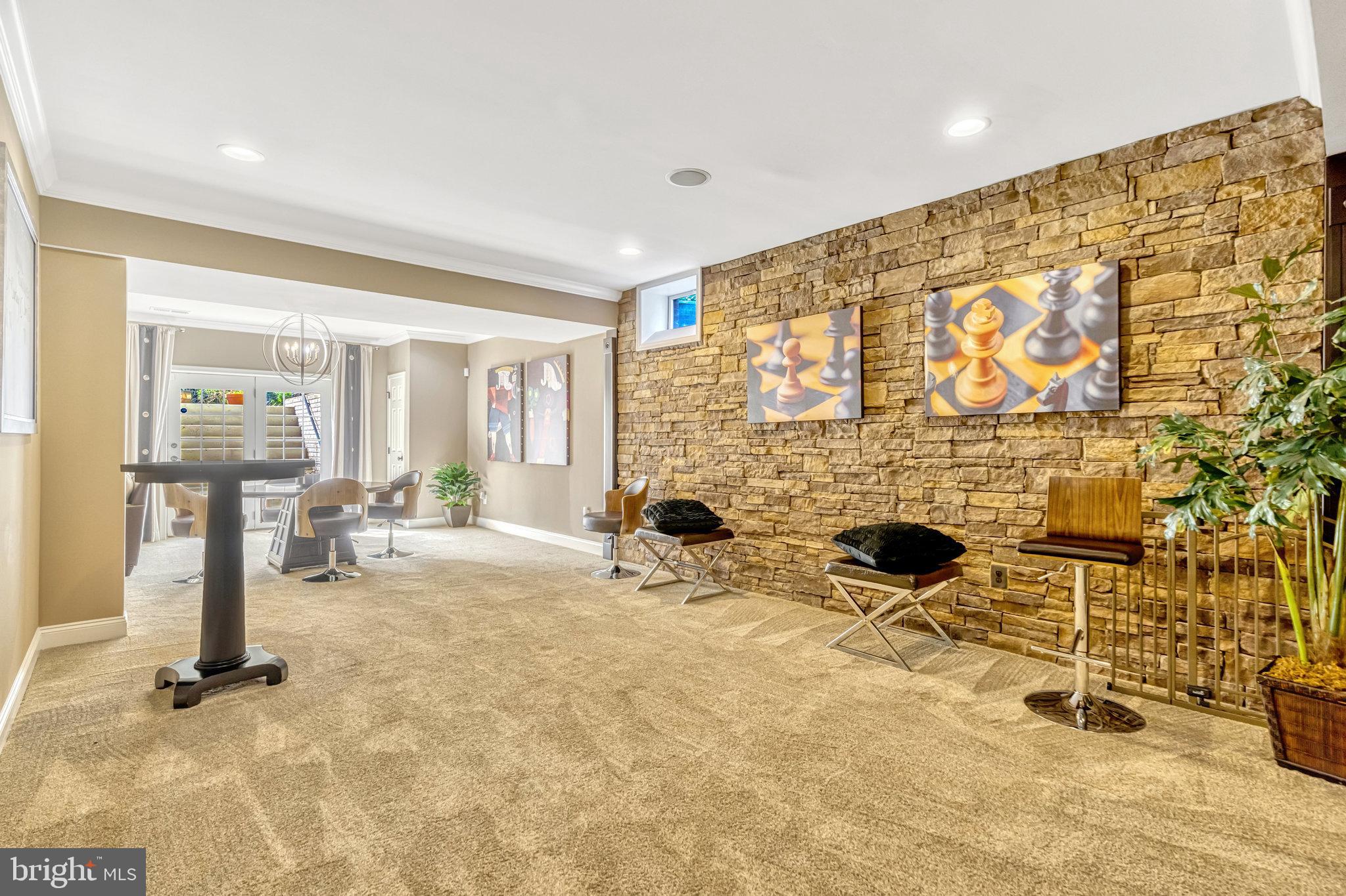 LENAH MILL - THE EXECUTIVES - Residential