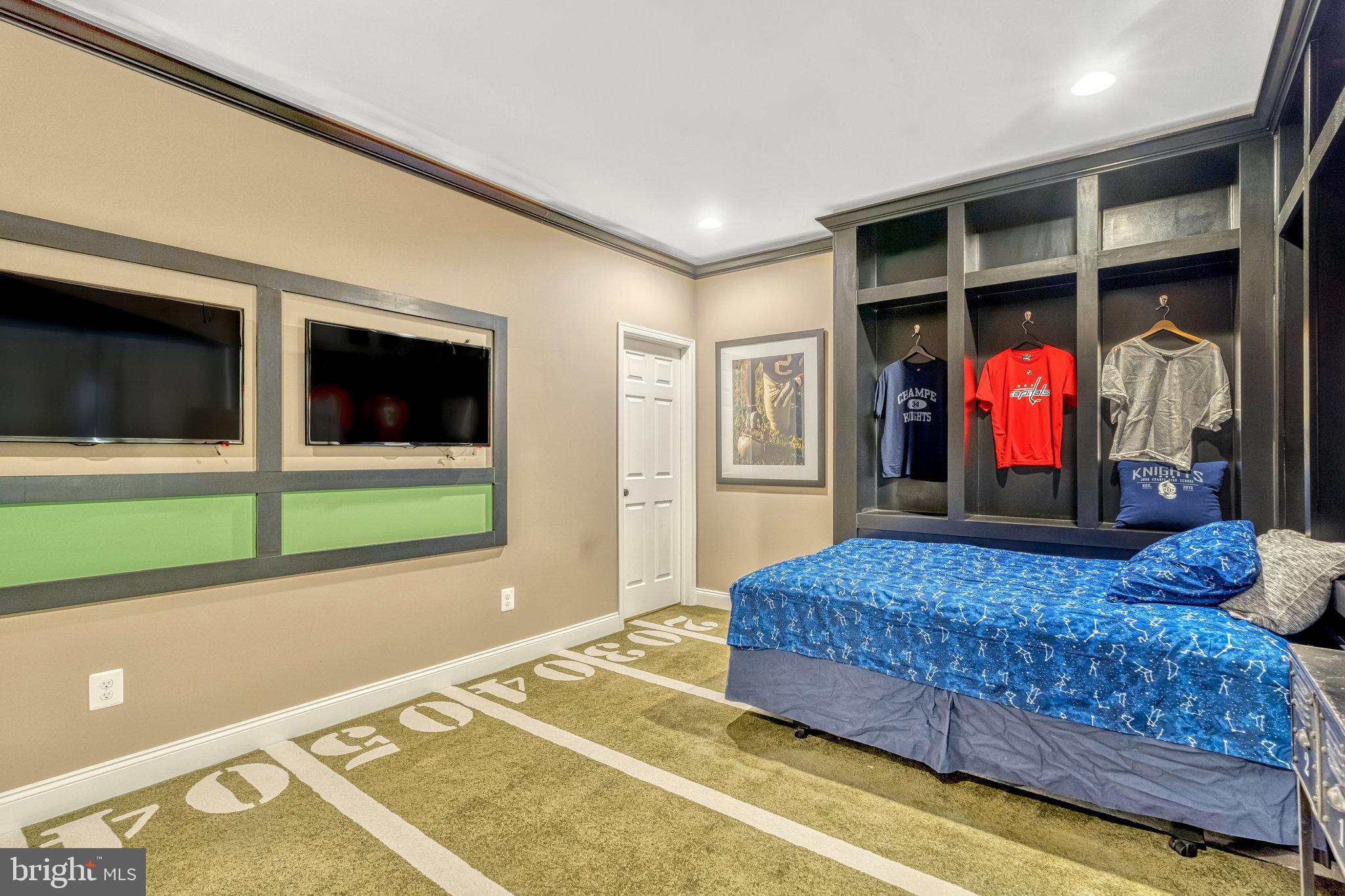 LENAH MILL - THE EXECUTIVES - Residential