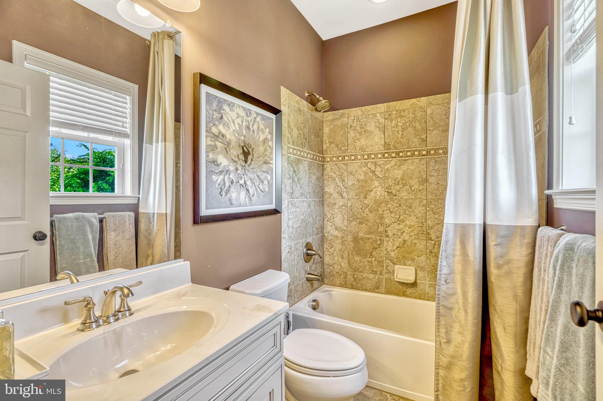 LENAH MILL - THE EXECUTIVES - Residential