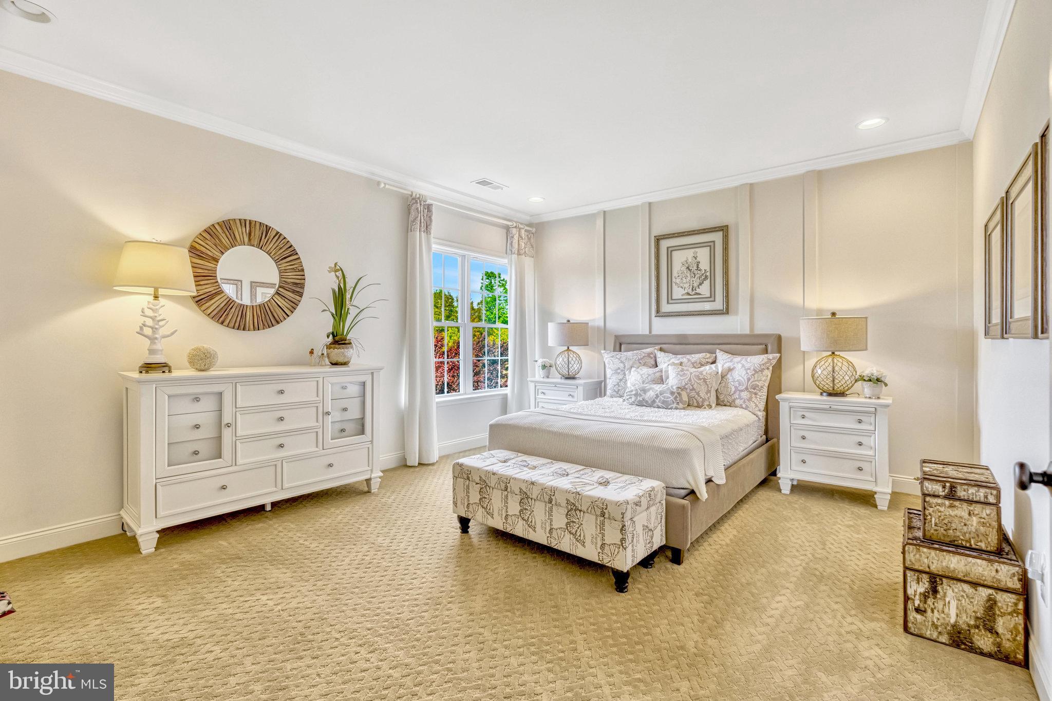 LENAH MILL - THE EXECUTIVES - Residential