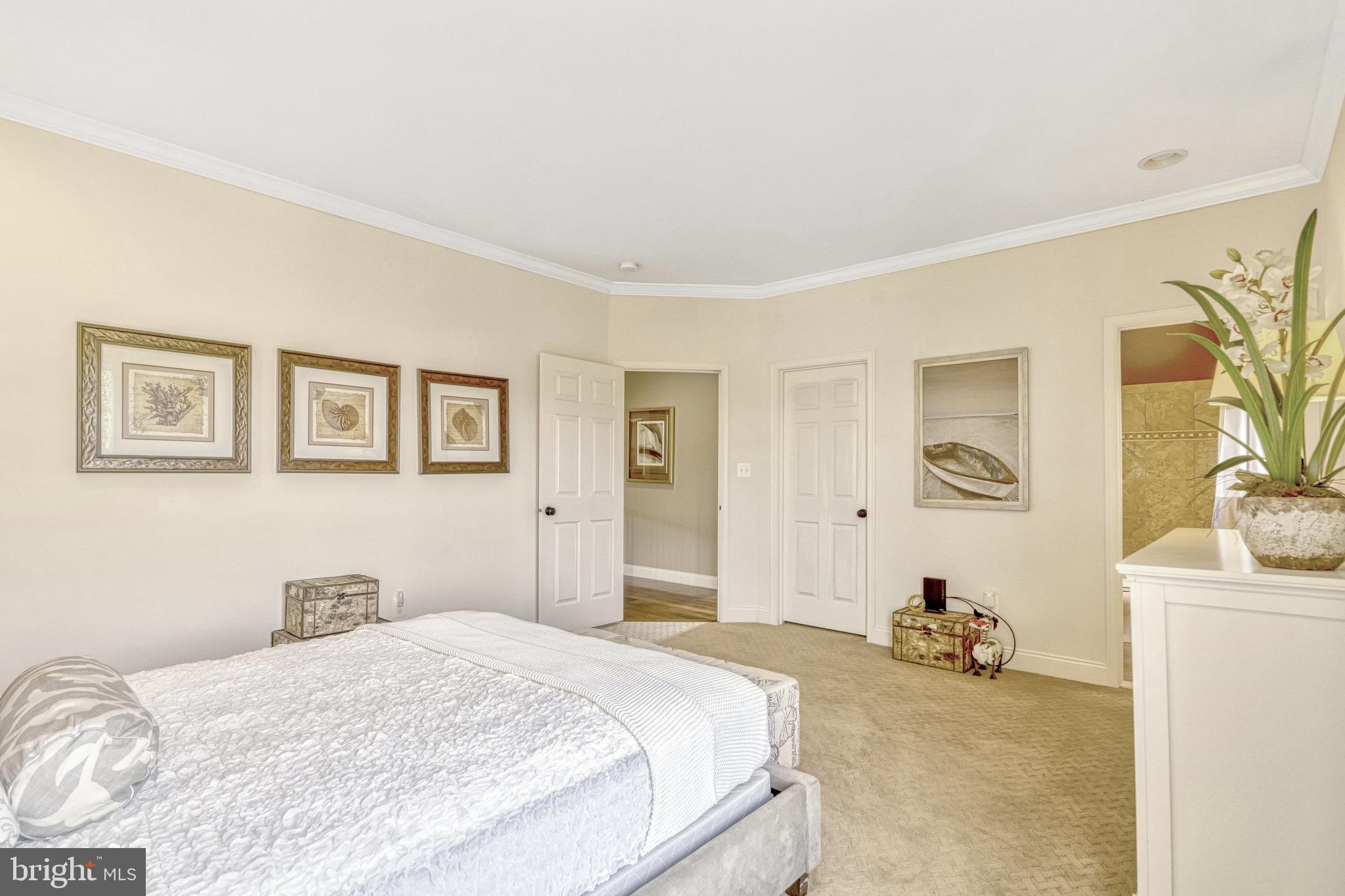 LENAH MILL - THE EXECUTIVES - Residential