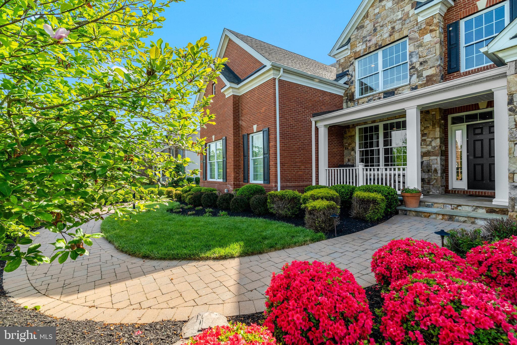 LENAH MILL - THE EXECUTIVES - Residential