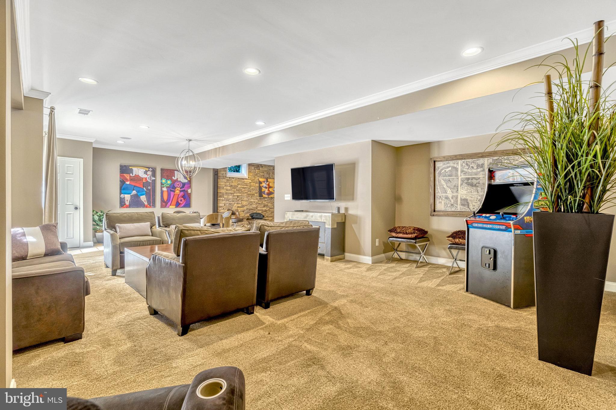 LENAH MILL - THE EXECUTIVES - Residential