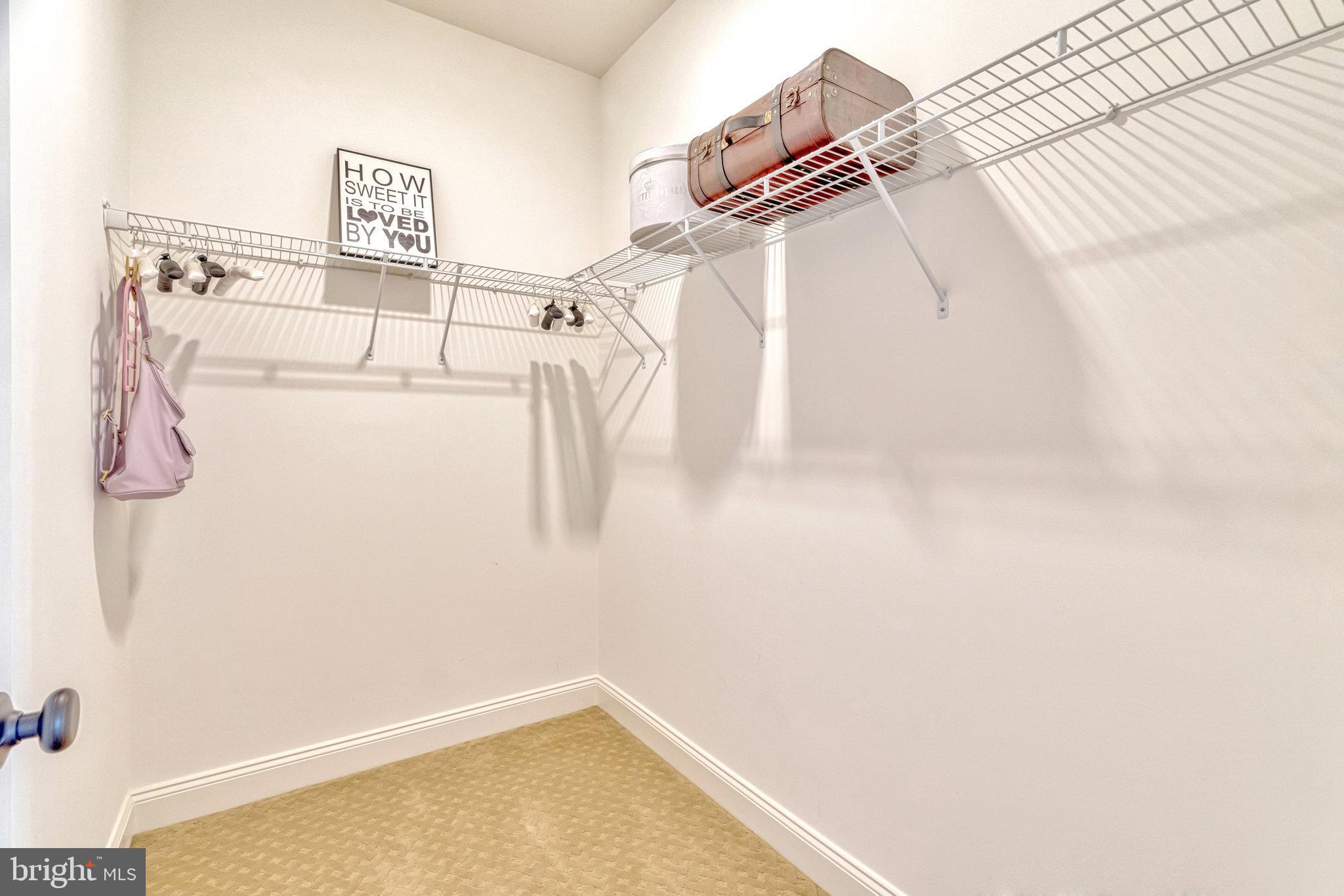 LENAH MILL - THE EXECUTIVES - Residential