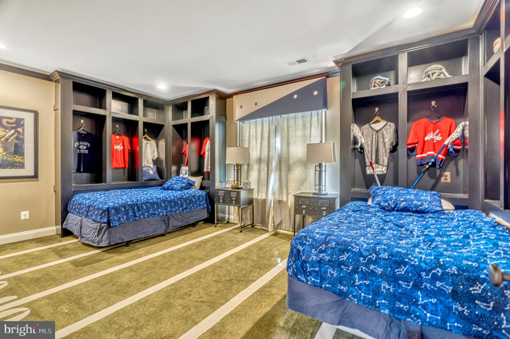 LENAH MILL - THE EXECUTIVES - Residential