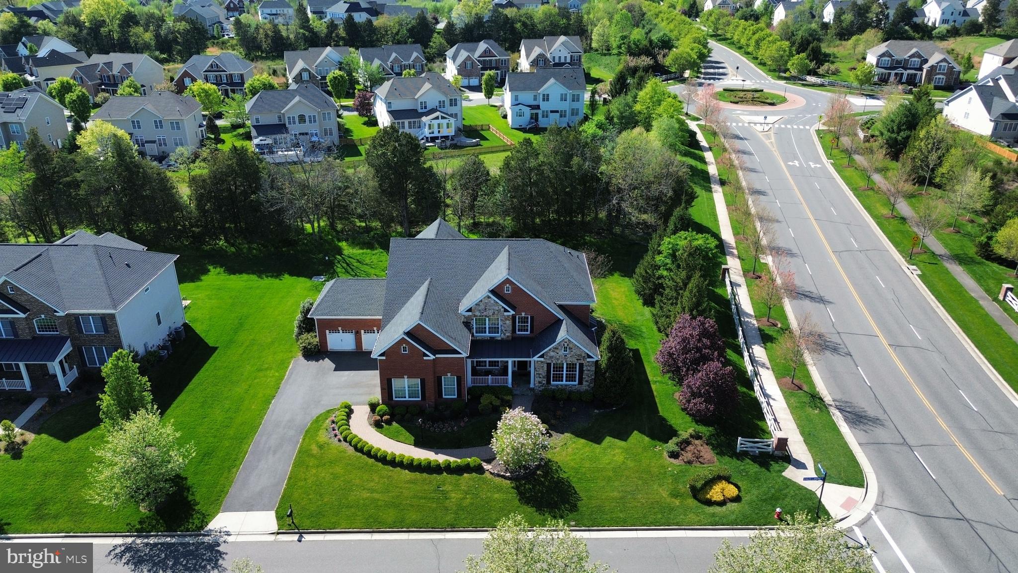 LENAH MILL - THE EXECUTIVES - Residential