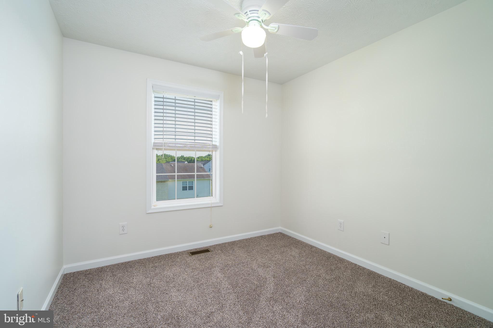 MILLS FARM - Residential