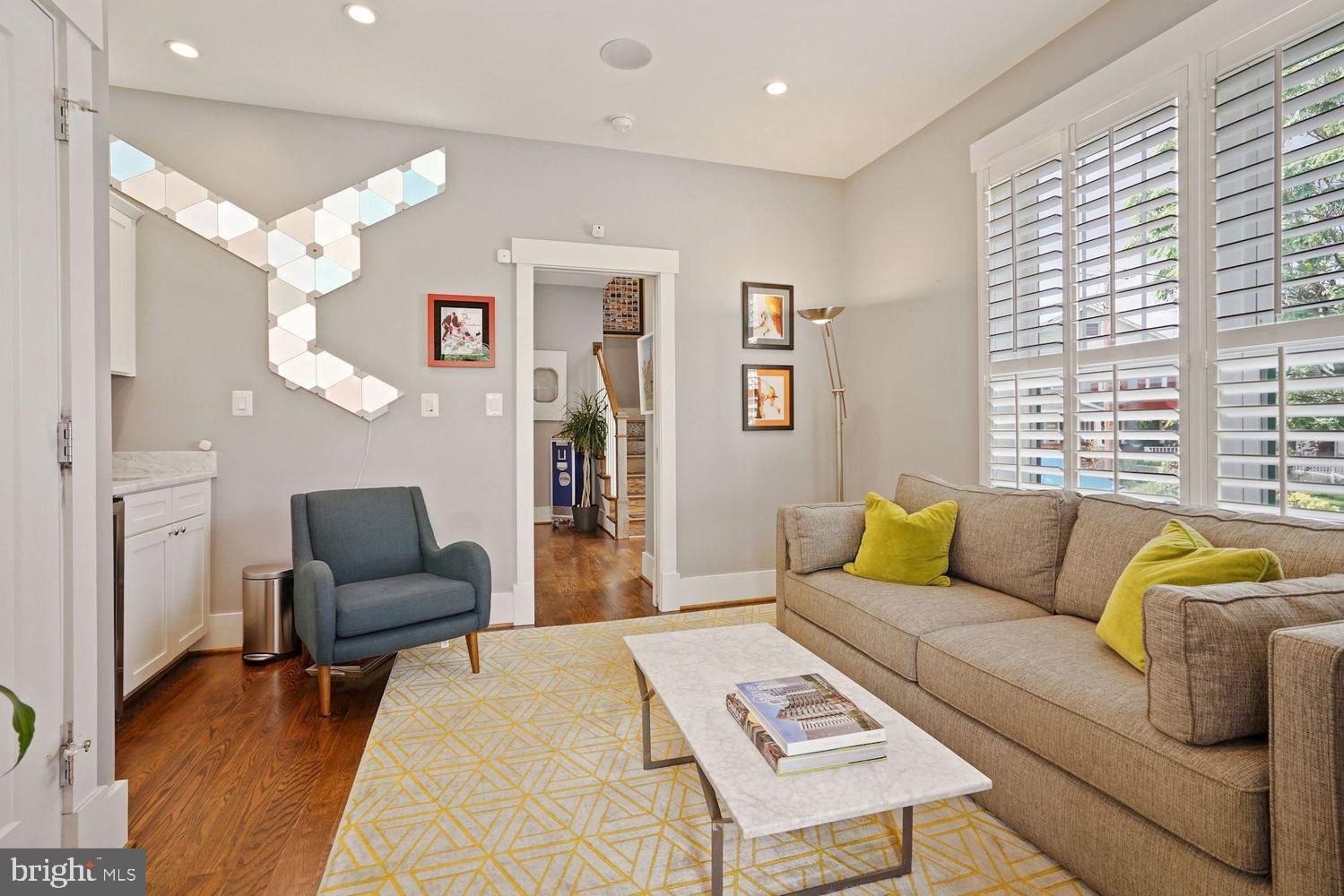 509 FRANKLIN STREET NE UNIT 1