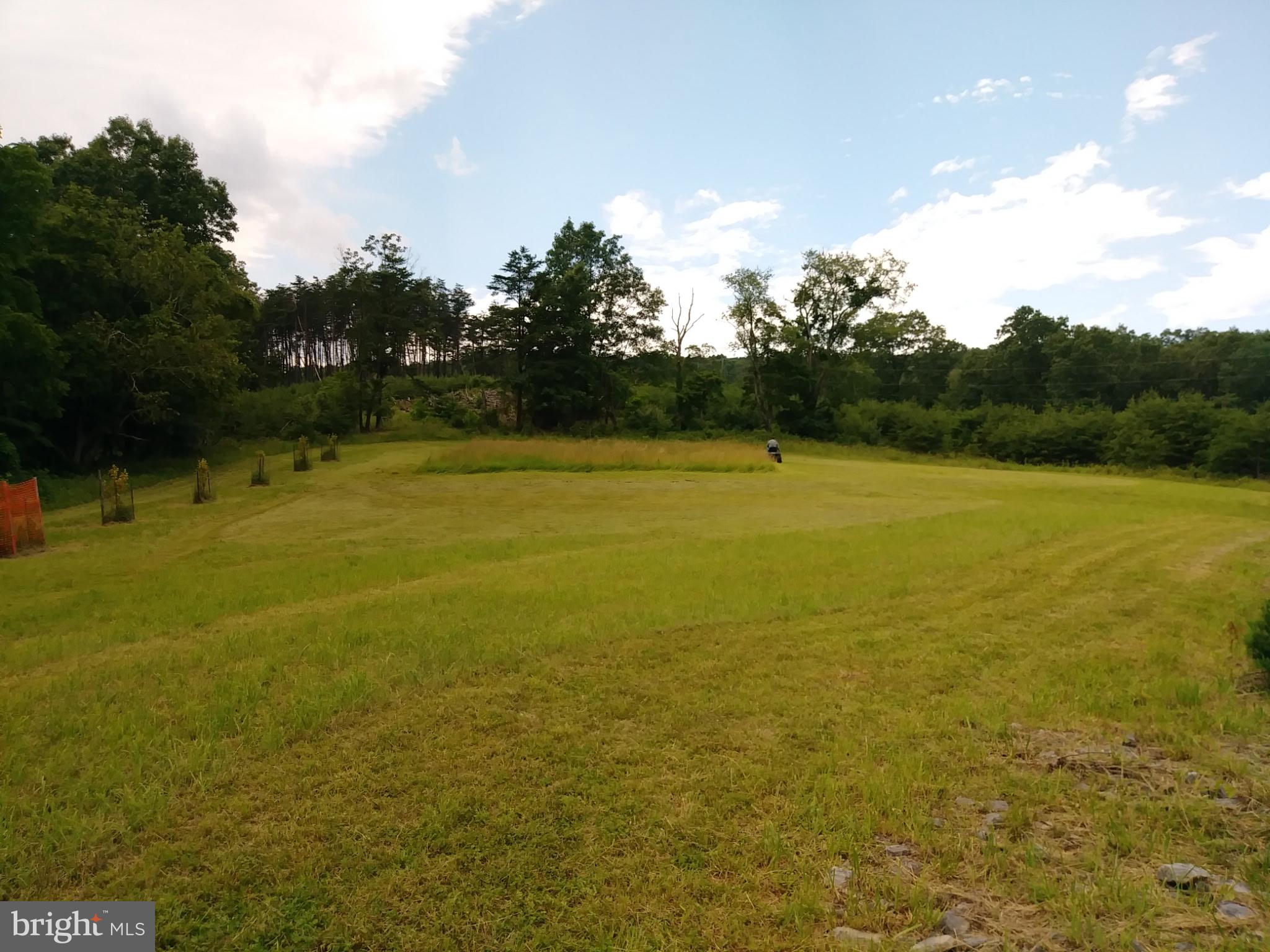 QUIVEY'S LOOKOUT PT LOT 28