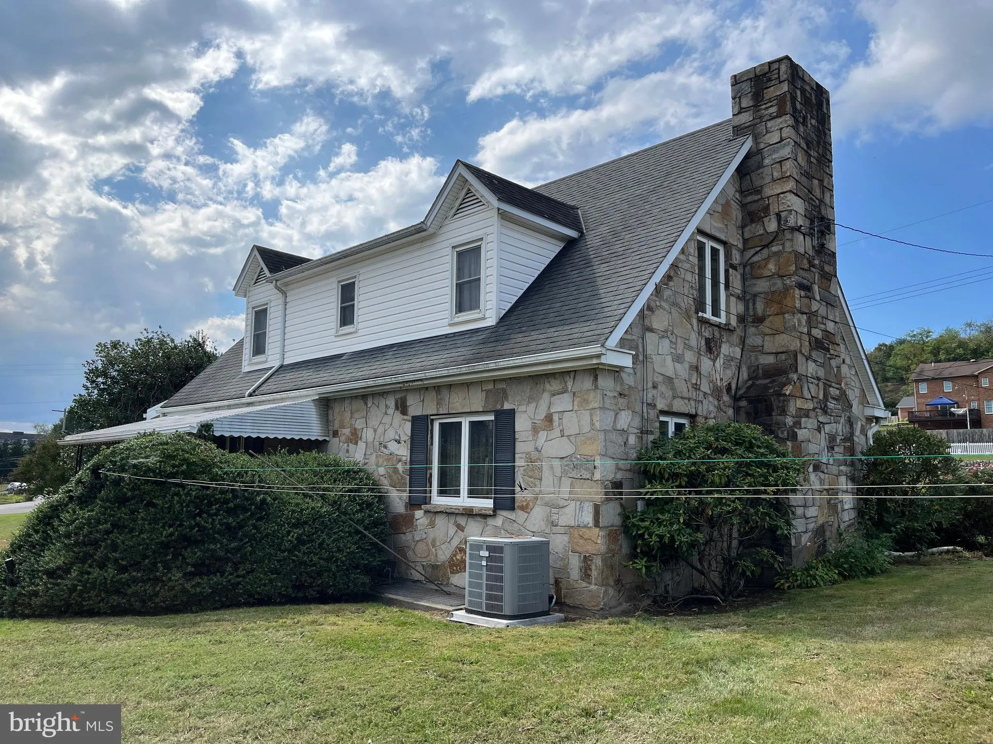 Hancock, Maryland 21750, United States, 3 Bedrooms Bedrooms, ,2 BathroomsBathrooms,Residential,Active,218297