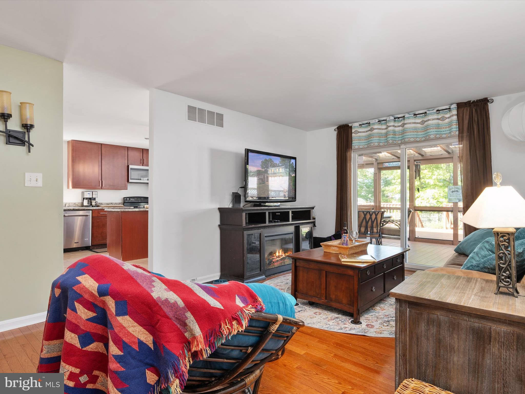 MANHATTAN BEACH - Residential