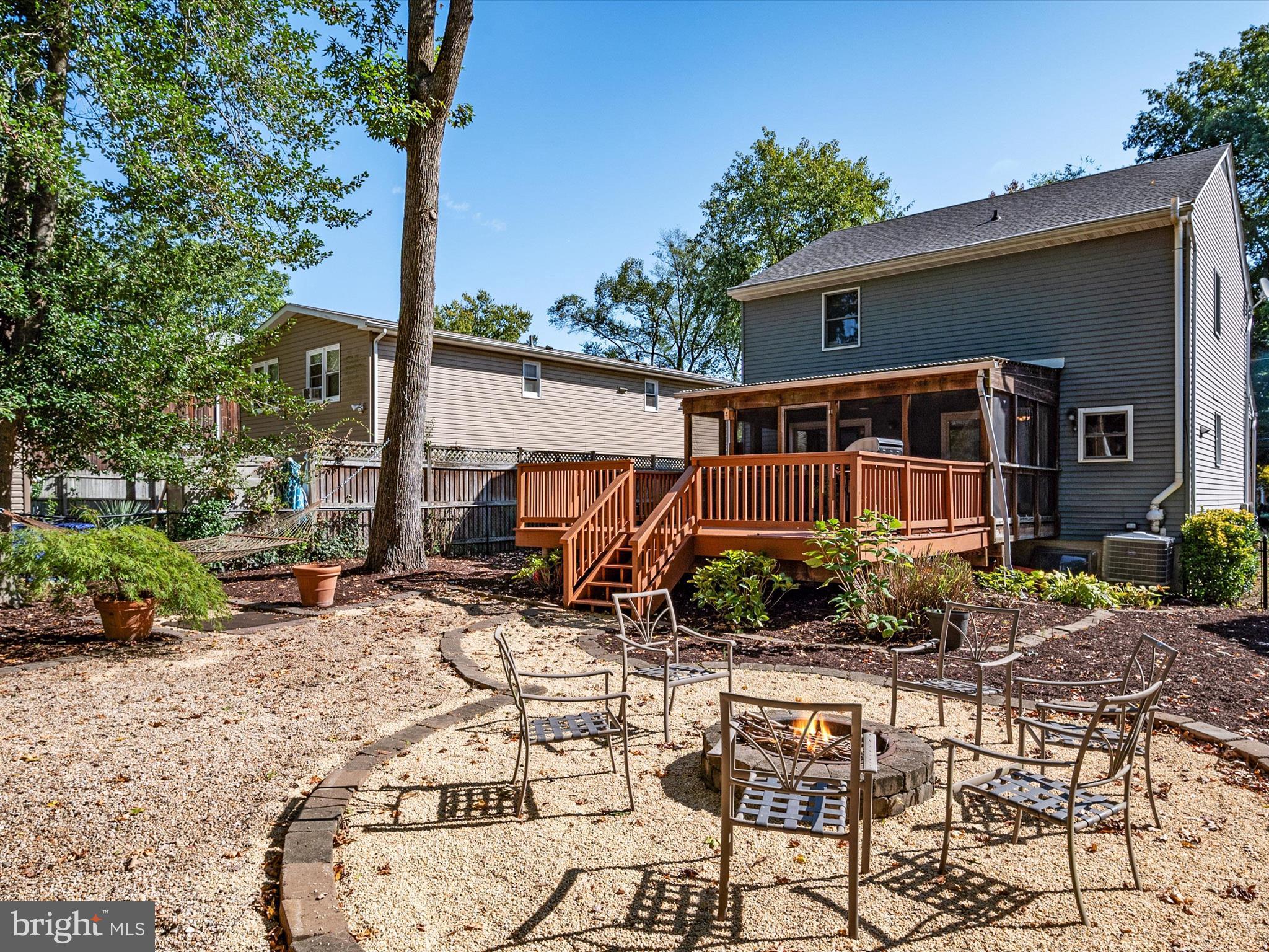 MANHATTAN BEACH - Residential