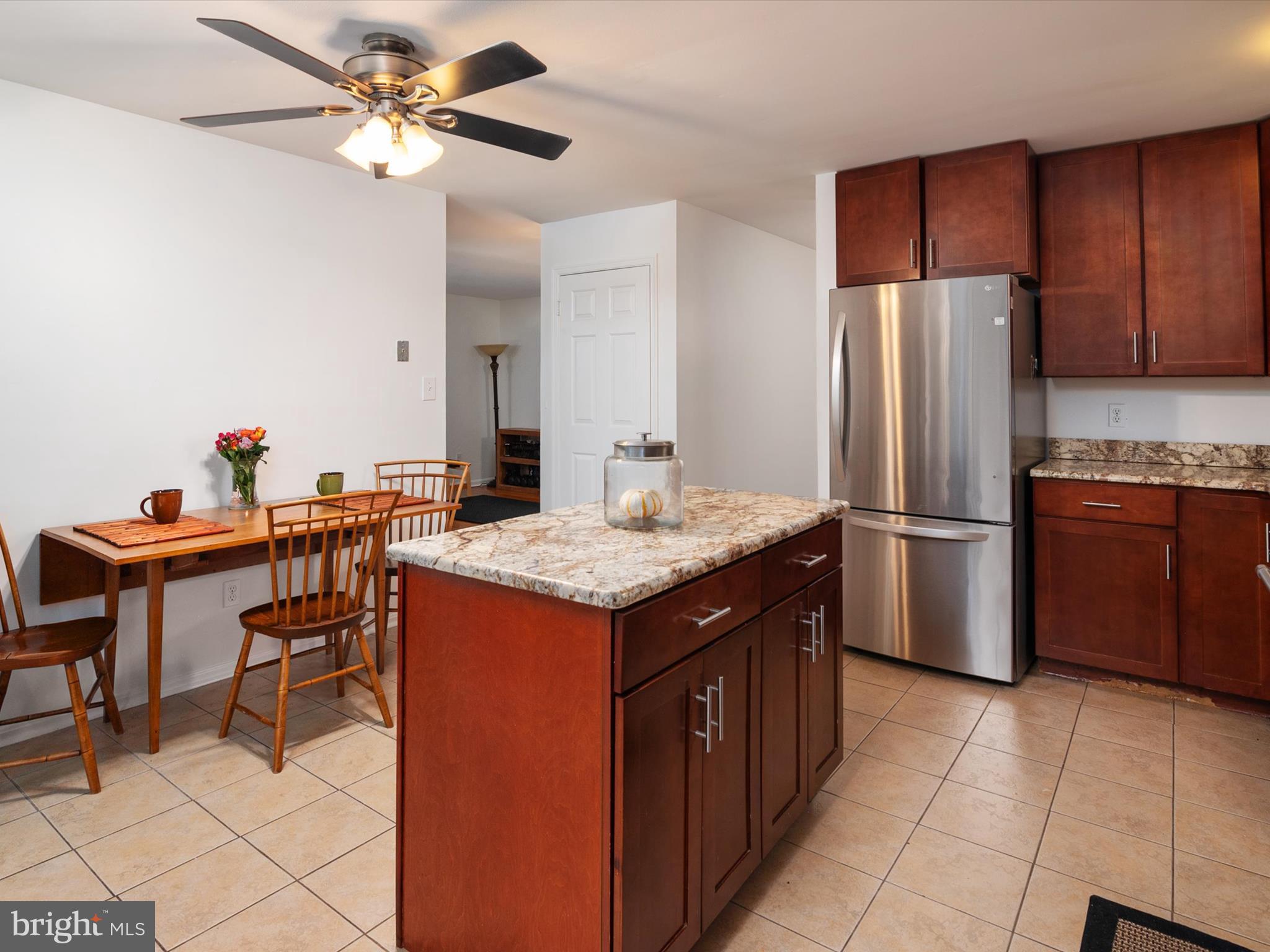 MANHATTAN BEACH - Residential