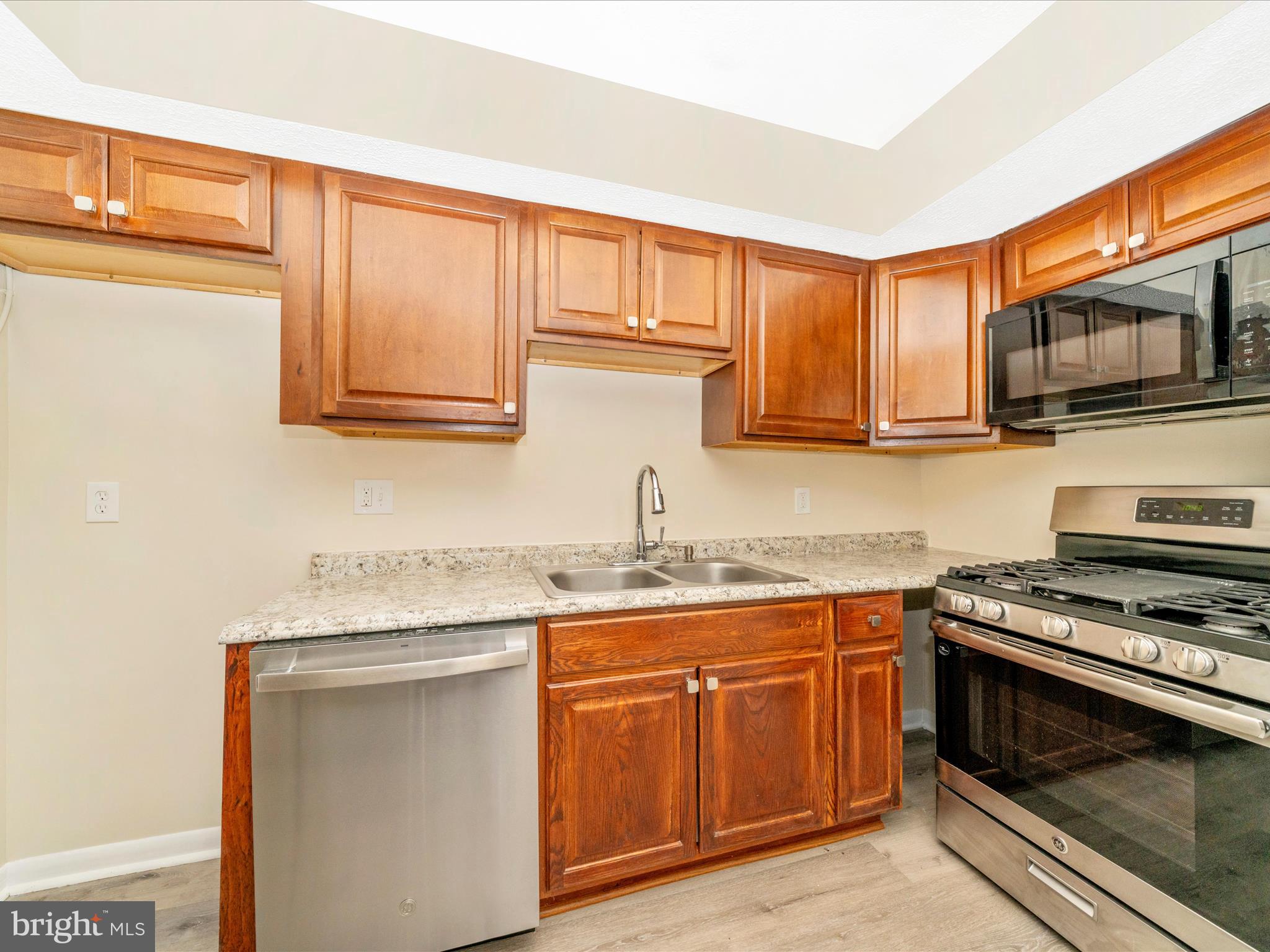 HERITAGE HILL CONDO - Residential