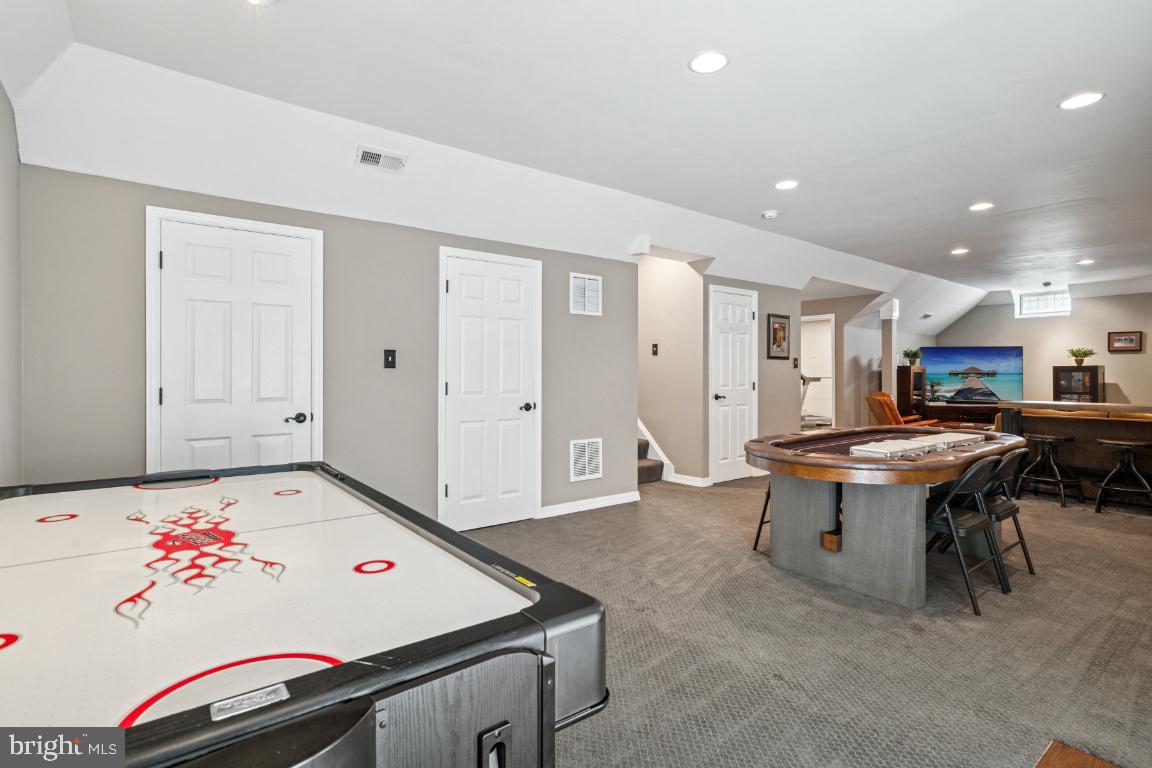 BELMONT COUNTRY CLUB - Residential