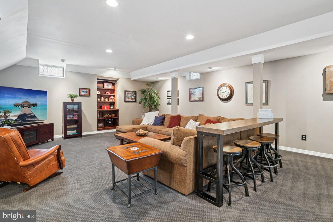 BELMONT COUNTRY CLUB - Residential