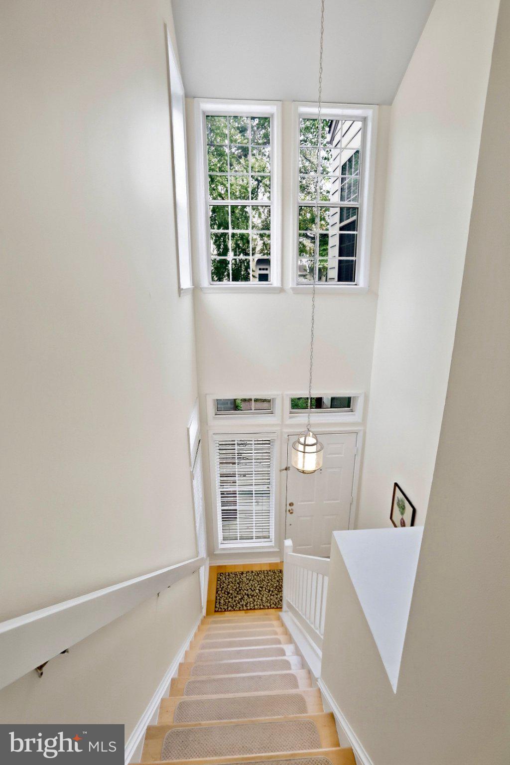 1369 GARDEN WALL CIRCLE 714