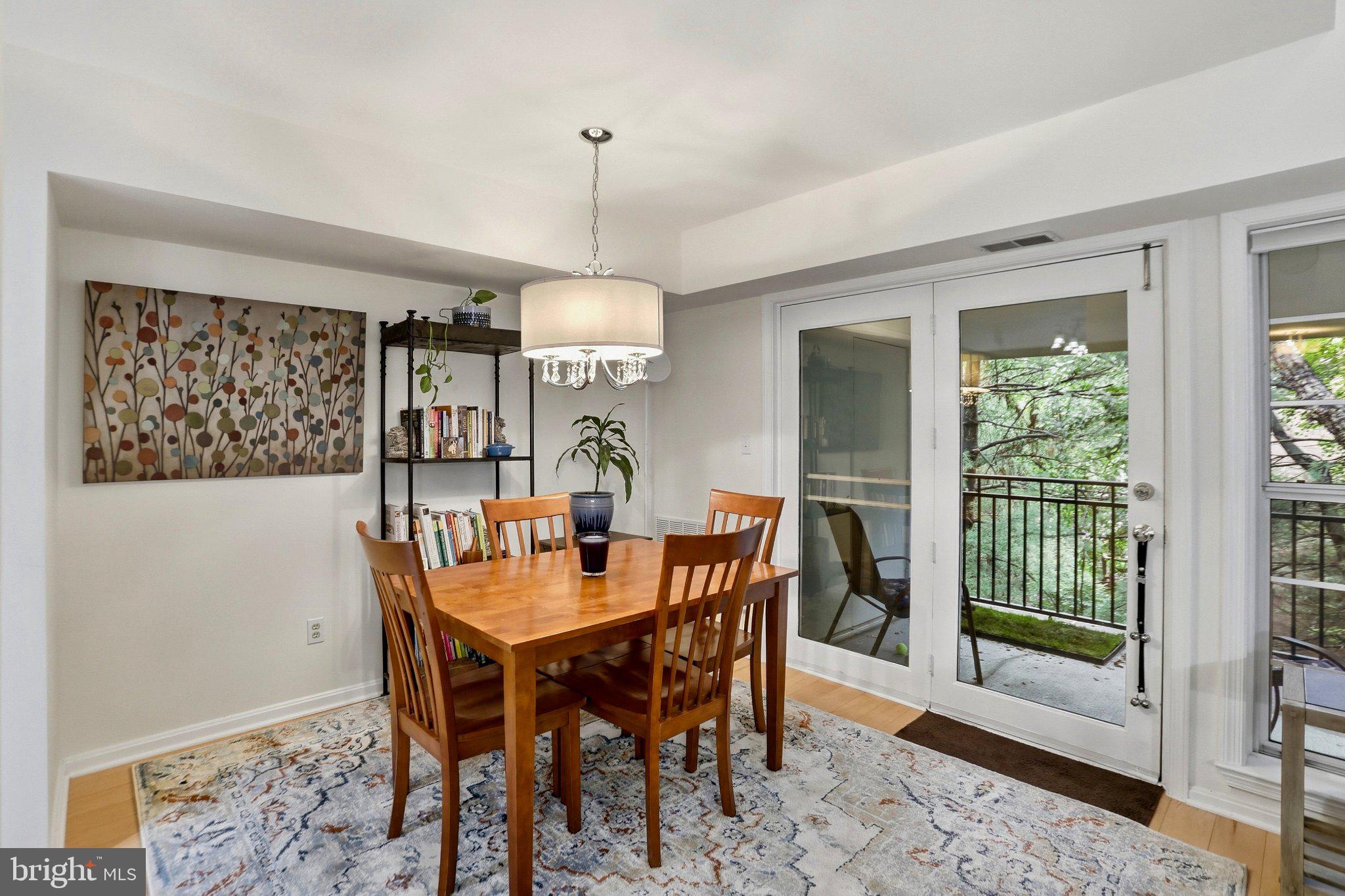 1369 GARDEN WALL CIRCLE 714