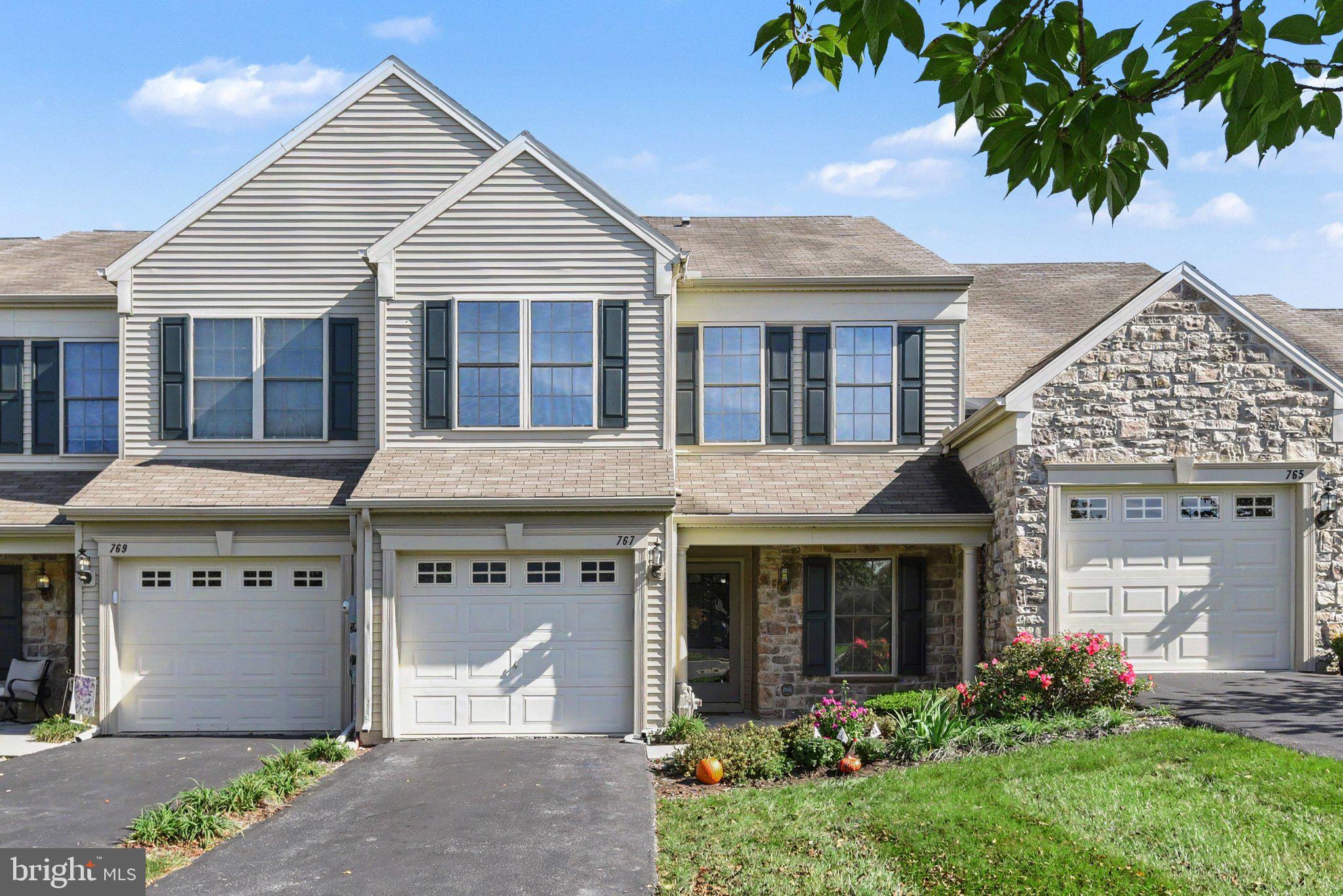 767 CREEKSIDE DRIVE