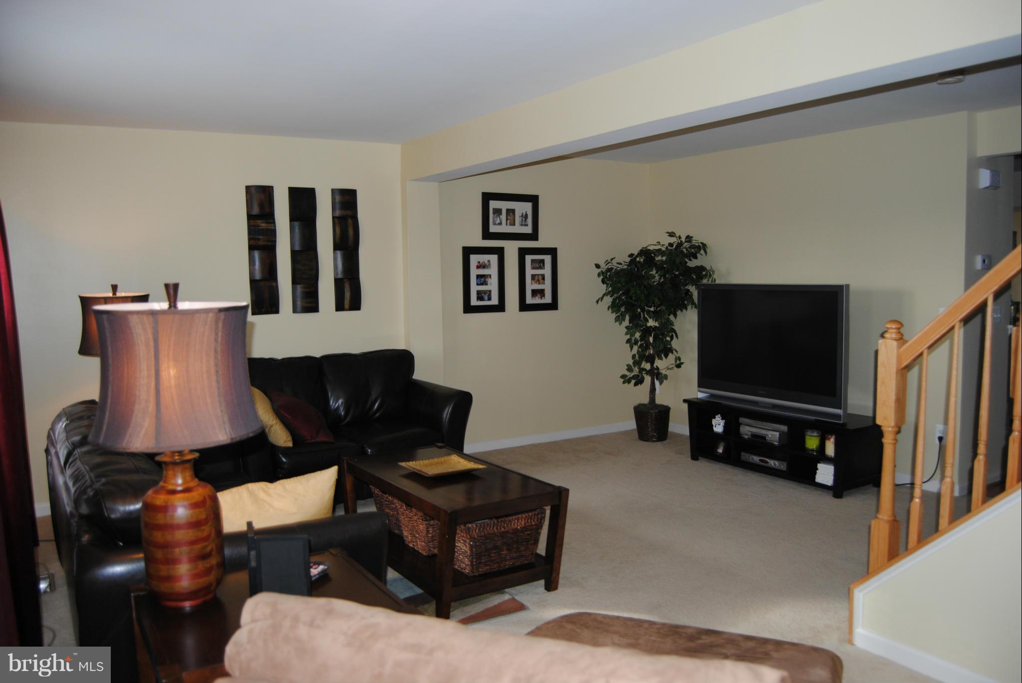 LAKELAND PLACE - Residential